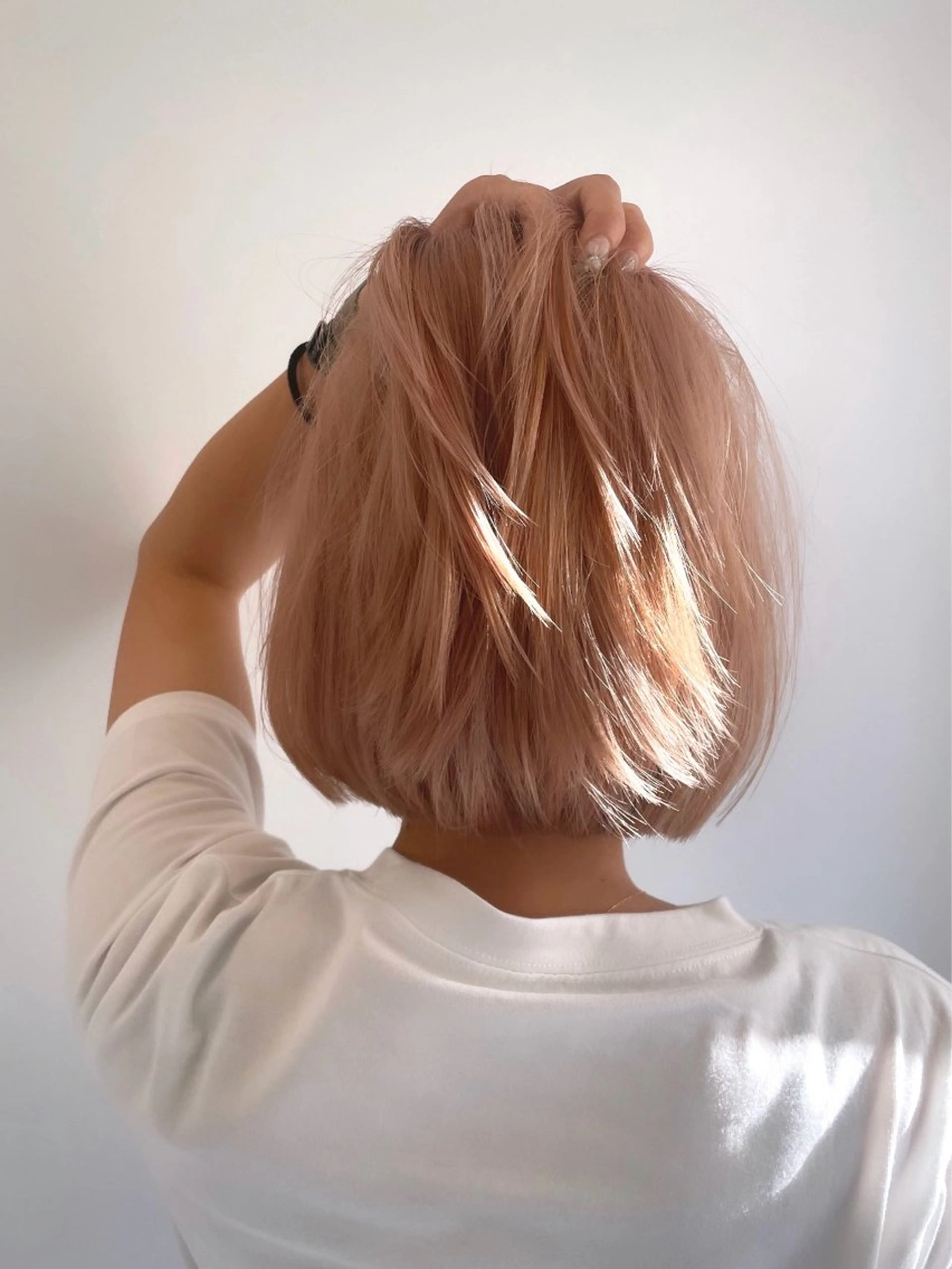 ショート カラー アッシュ バレイヤージュ ベージュカラー ブリーチ ダブルカラー RIENS♡xrea 山本優舞のヘアスタイル