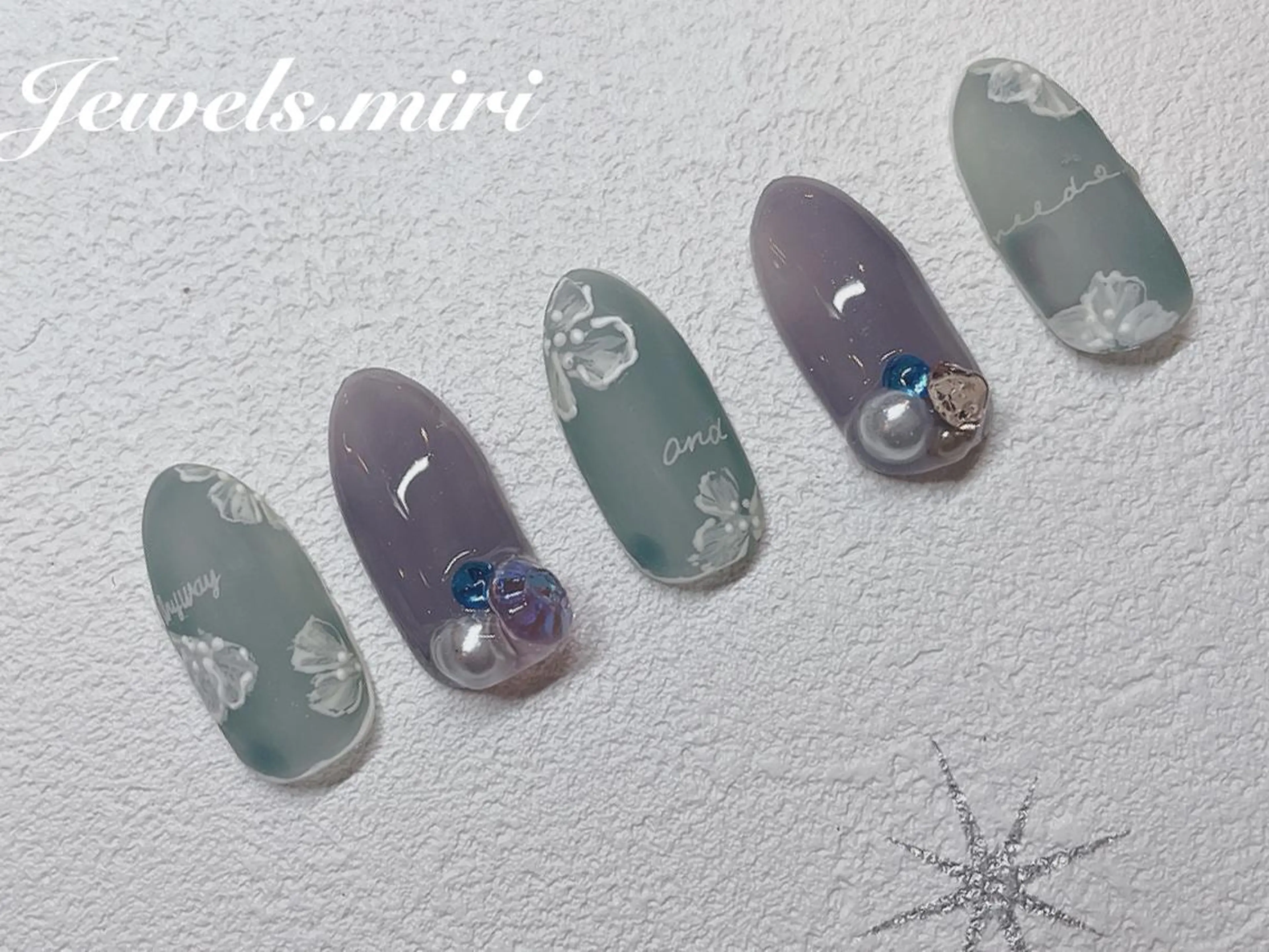 ネイル Jewels nail lily 白楽所属・ネイルサロン Jewels Mのネイルデザイン