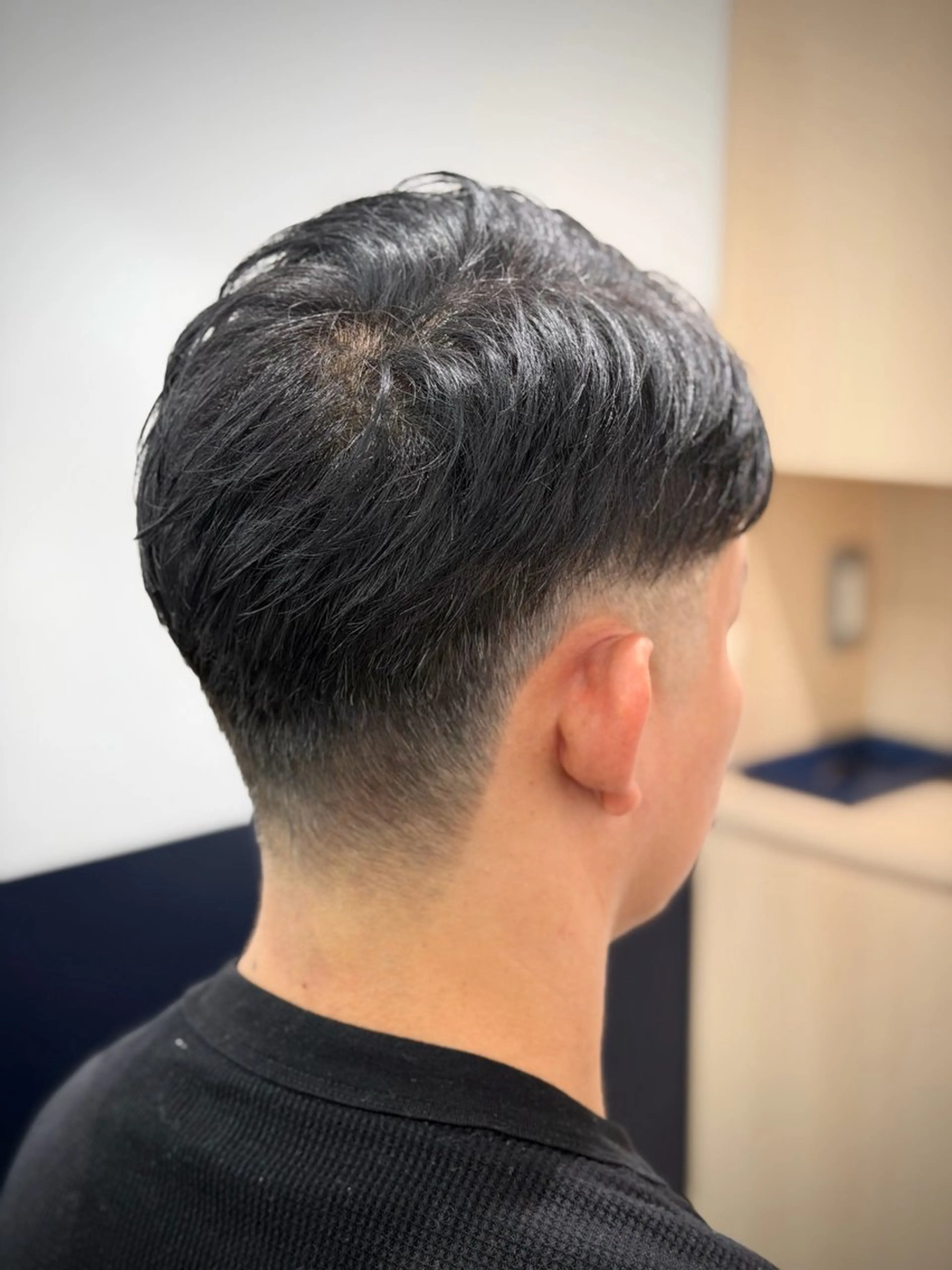 ショート メンズ フェードカット メンズパーマ カット メンズカット 知念 新菜のヘアスタイル