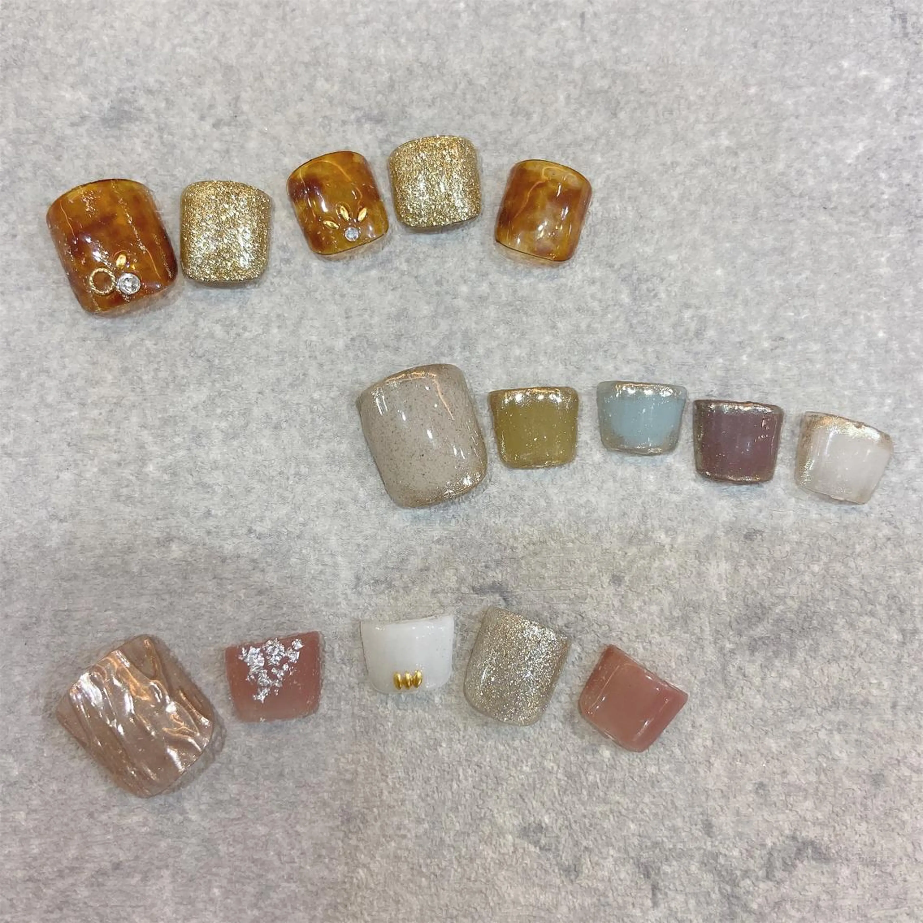 ネイル フットネイル 𝕄𝕚𝕪𝕦🤍 自由が丘⌇パラジェルのネイルデザイン