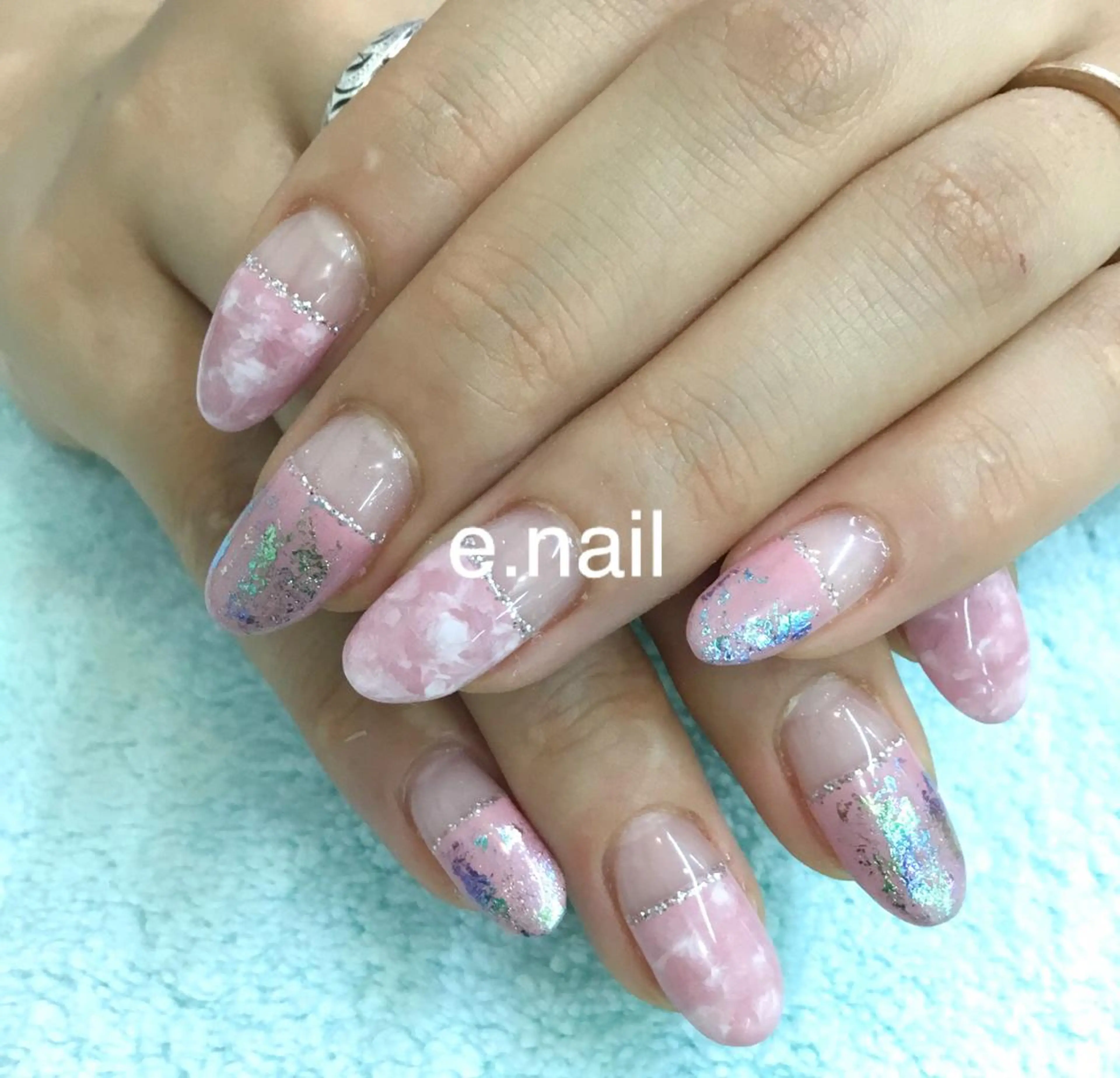 ネイル e.nail所属・和賀井 恵理のネイルデザイン
