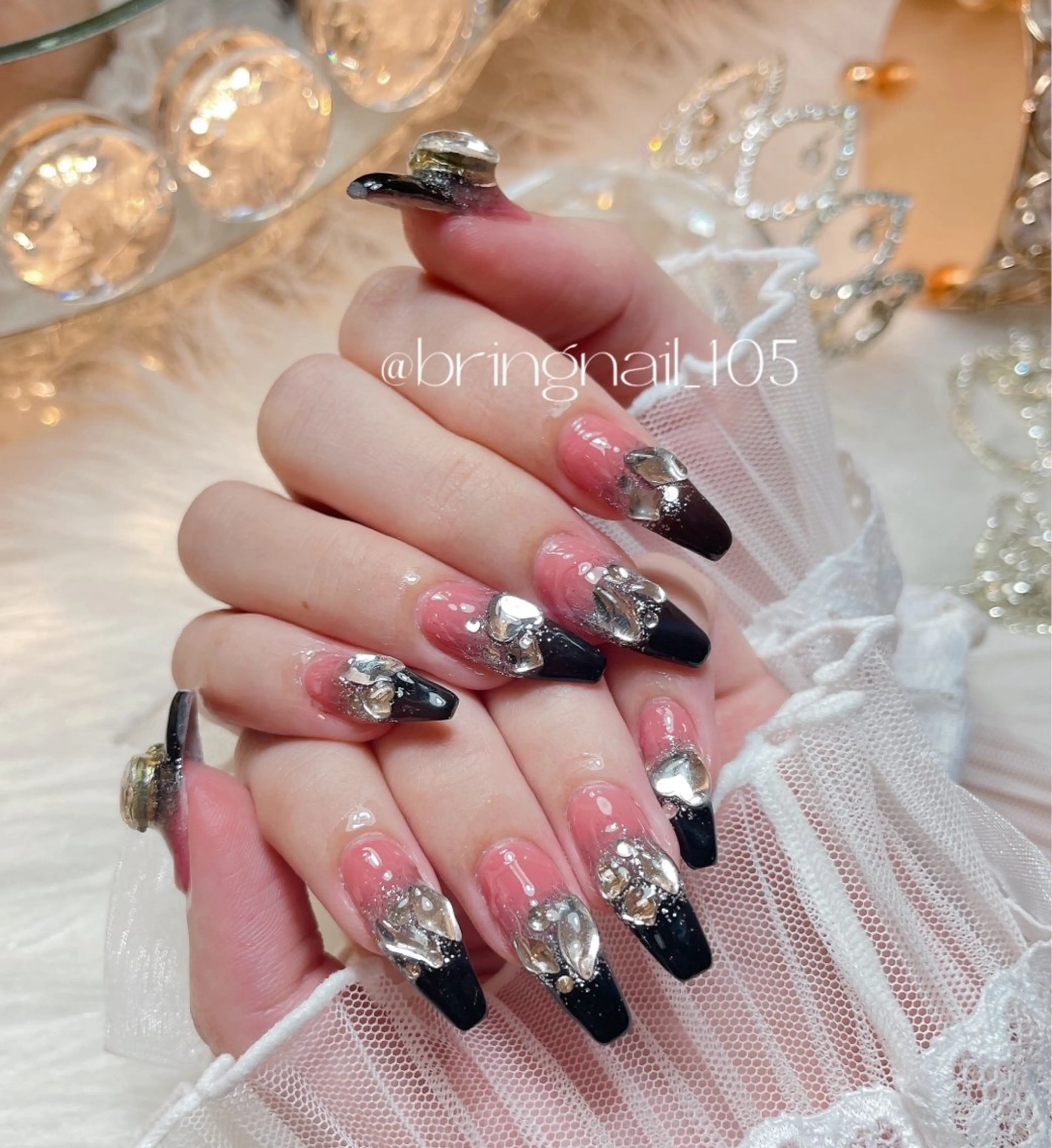 ネイル 23時まで❤︎韓国、 ワンホンネイルのネイルデザイン