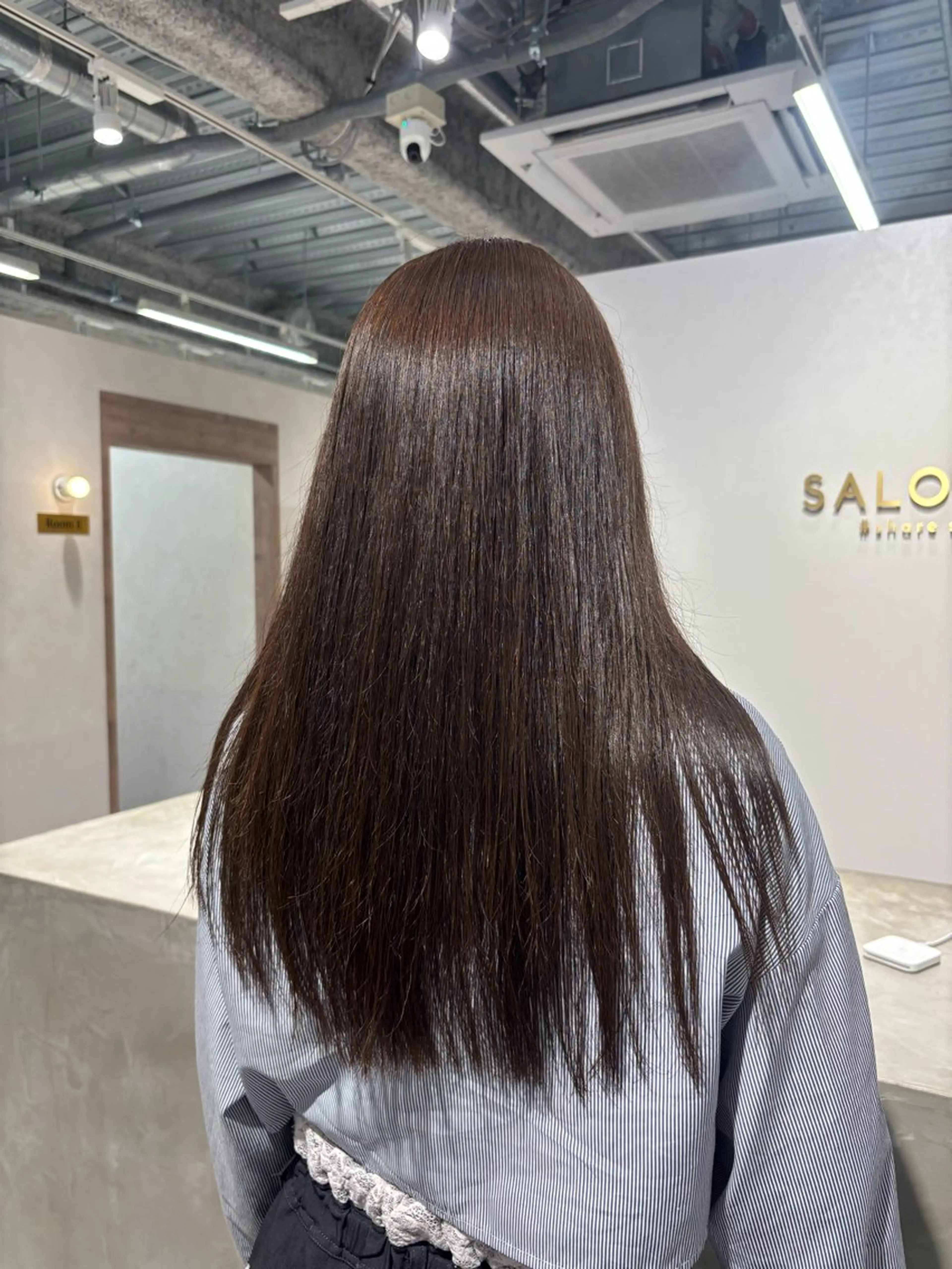 ロング ヘアカラー 吉澤 愛心のヘアスタイル