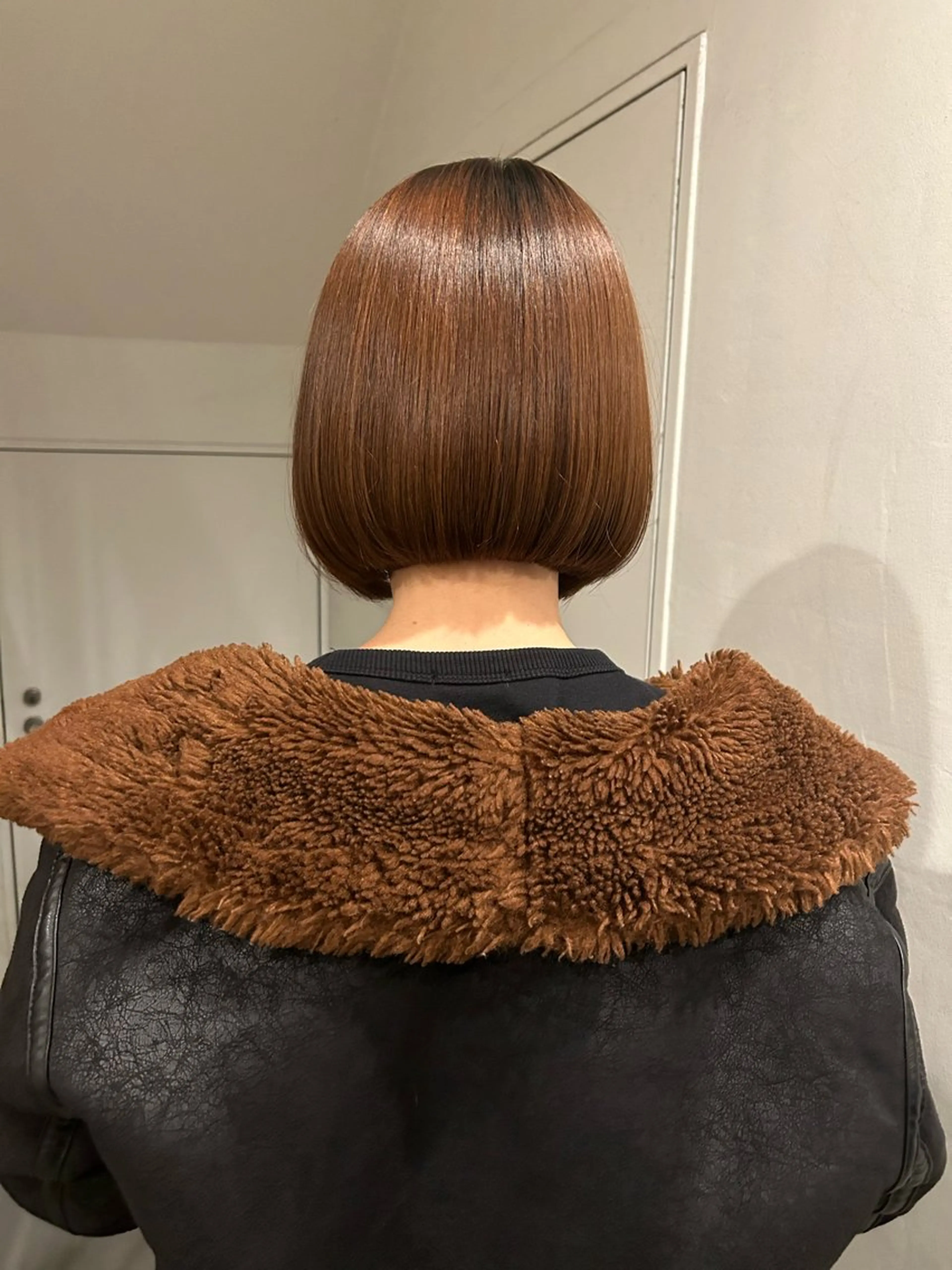 ショート ボブ hen所属・心斎橋/レイヤー/ ブリーチ/モエのヘアスタイル