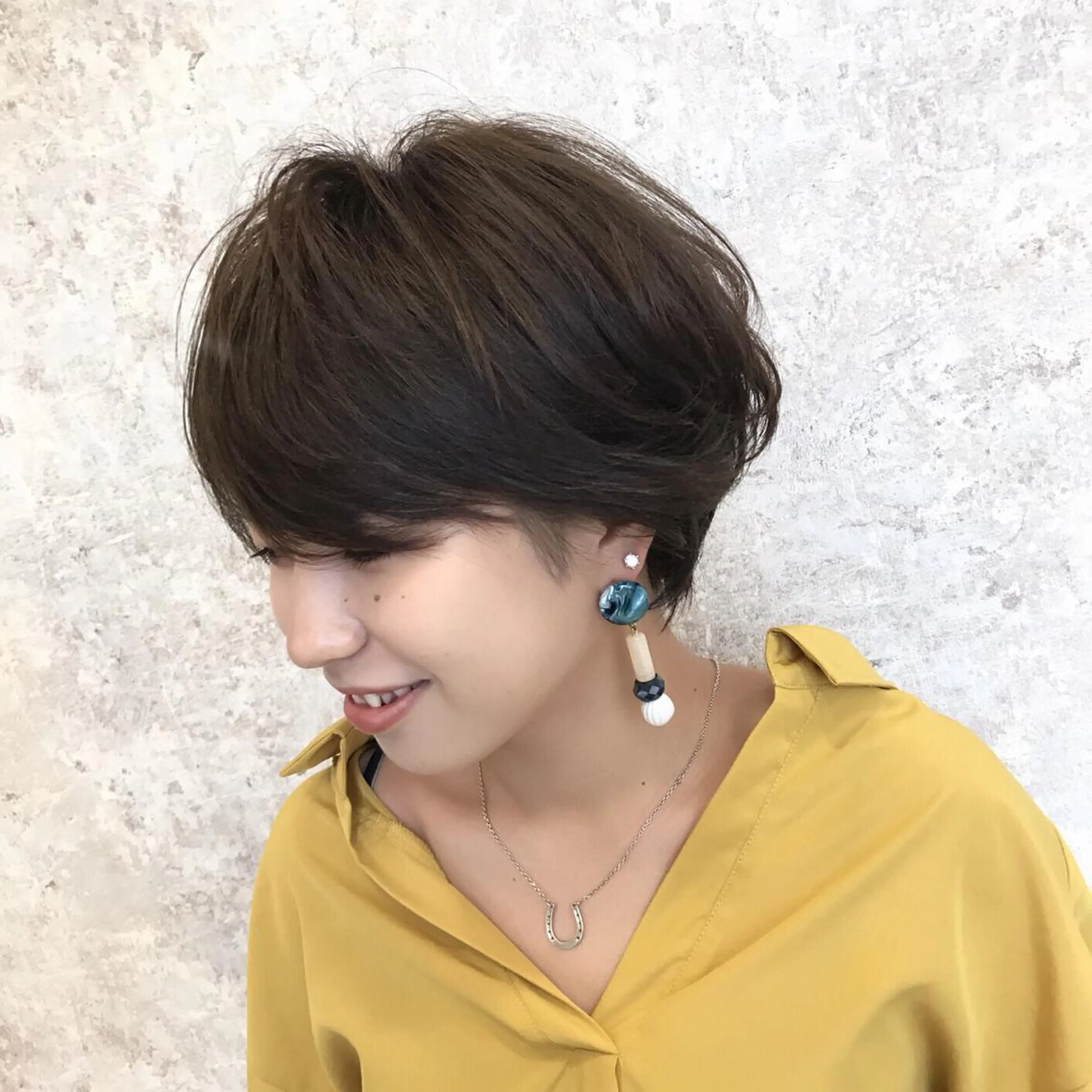 ショート カラー ショートヘア HARUNA🤍 大人ショートヘアのヘアスタイル