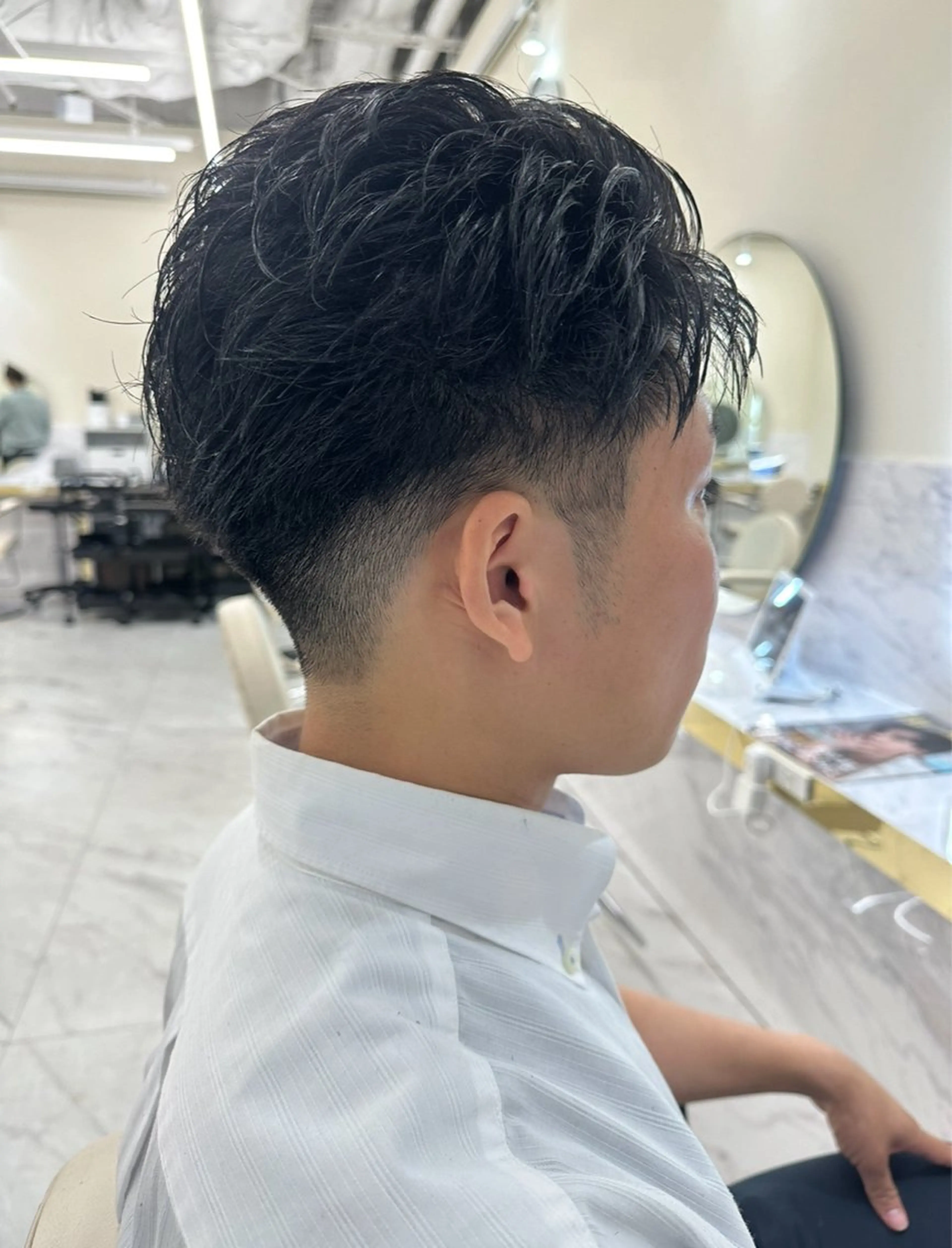 ショート カラー メンズ センターパート マッシュ 刈り上げ カット メンズ/心斎橋/ Momoka💎🫧のヘアスタイル