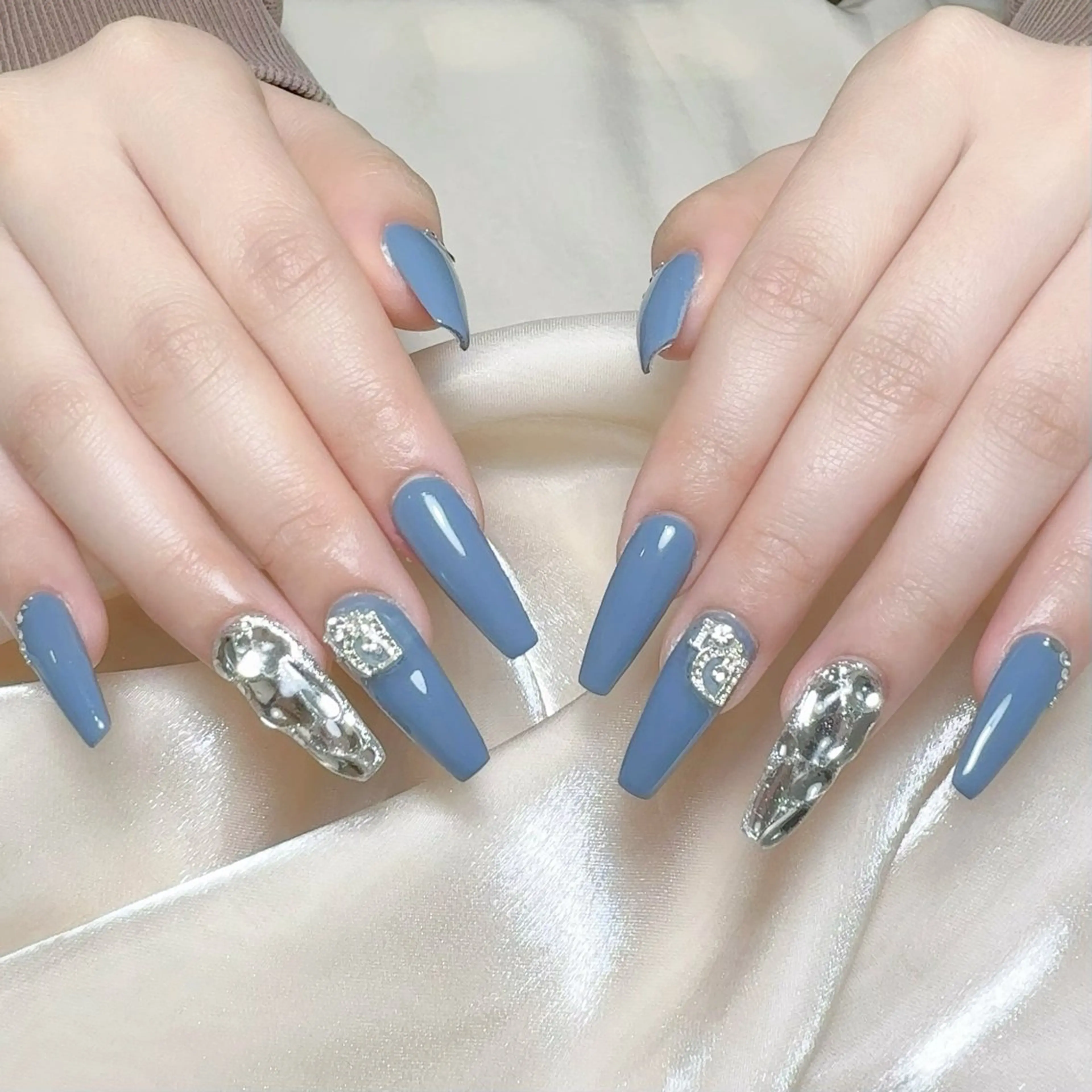 メンズ ネイル メンズ韓国風 アートネイル オーロラネイル ガーリー キラキラネイル ハンドネイル Nail salon 木にいるのネイルデザイン