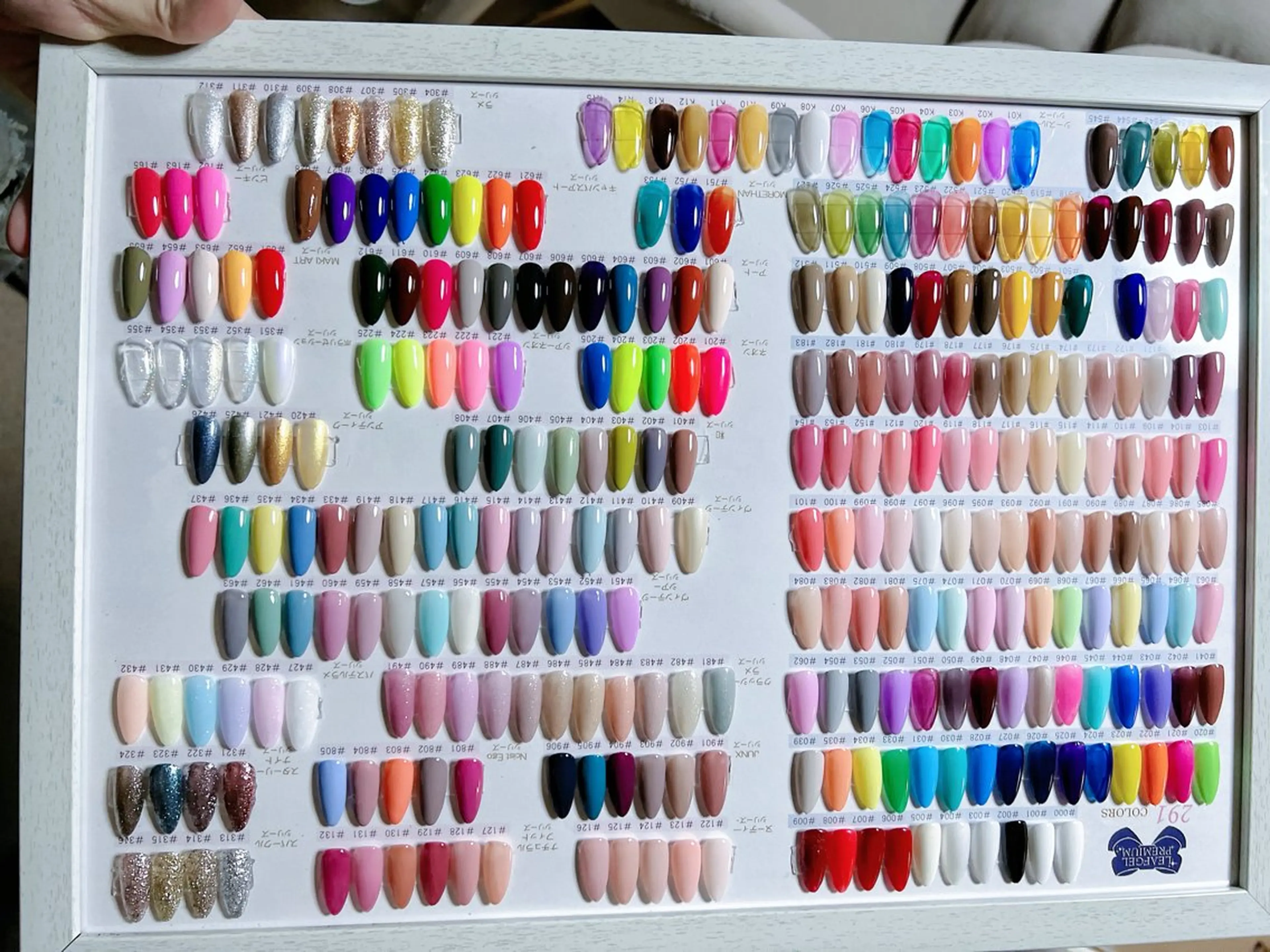 ネイル LUXE NAIL SALONのネイルデザイン