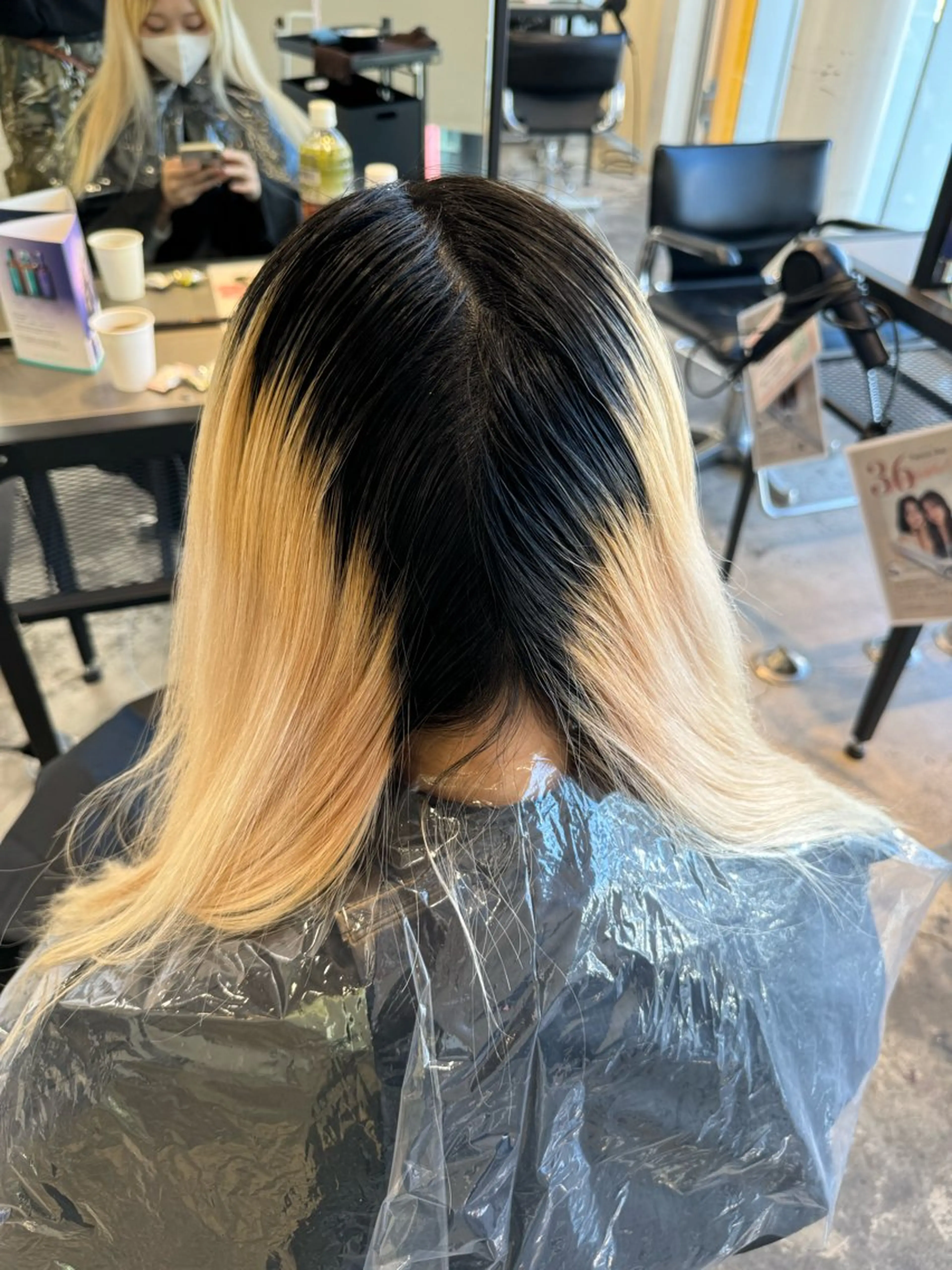 セミロング カラー ヘアカラー トリートメント ザクザクレイヤー 🍀/ブリーチ/小田のヘアスタイル