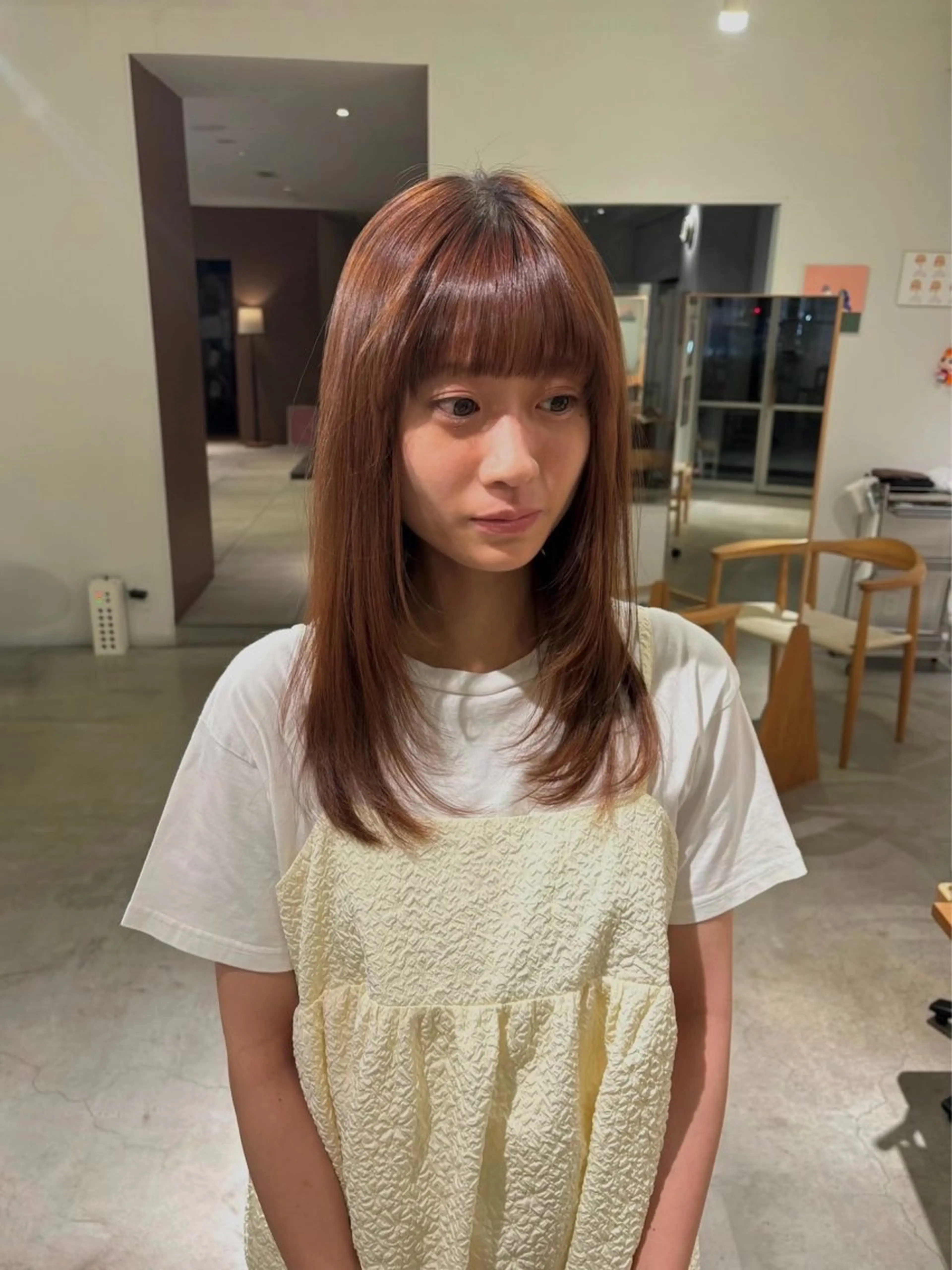 セミロング レイヤーカット yuna / tsunaguのヘアスタイル