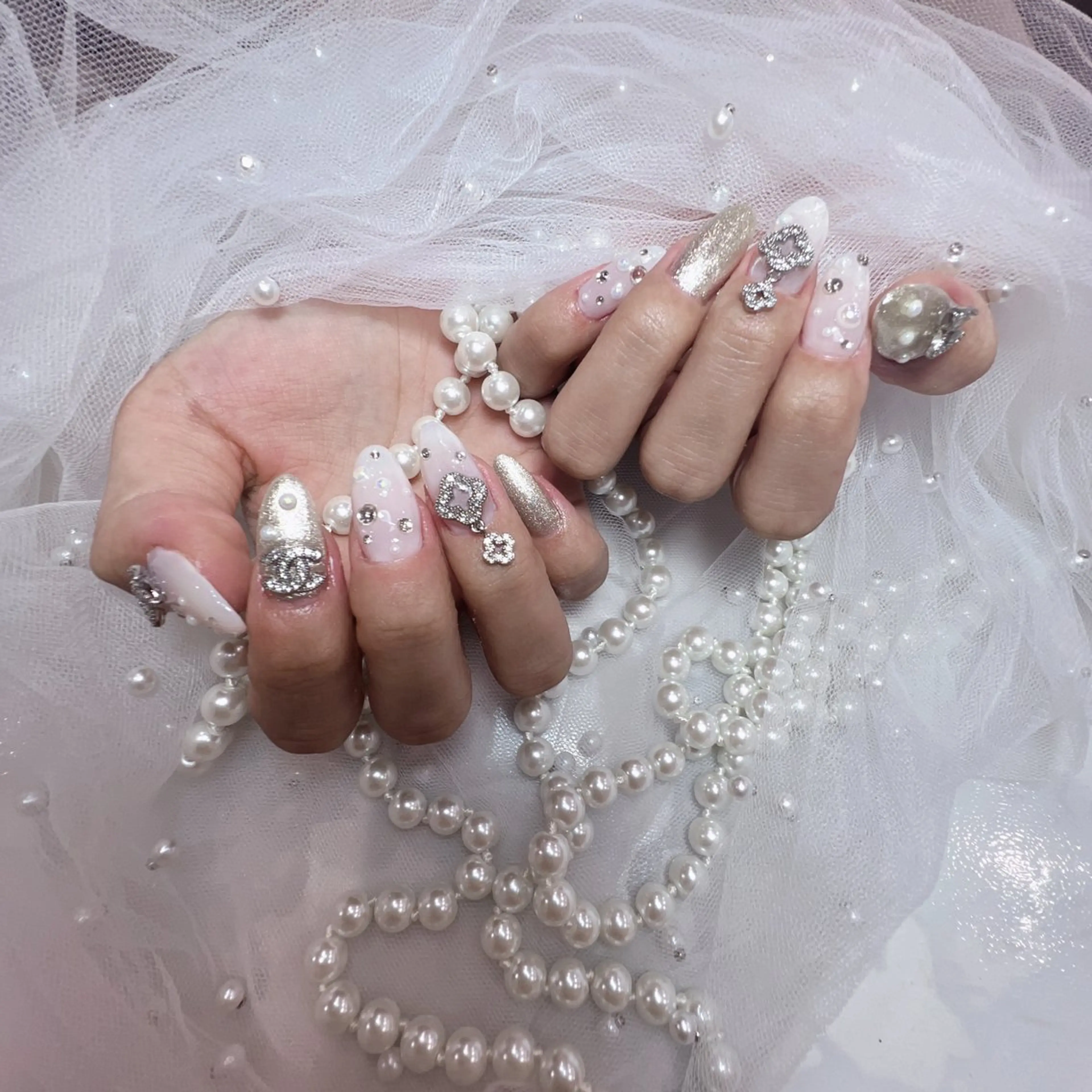 ネイル アートネイル フラッシュネイル フレンチネイル ジェルネイル ガラスフレンチ You&Me Yukiのネイルデザイン