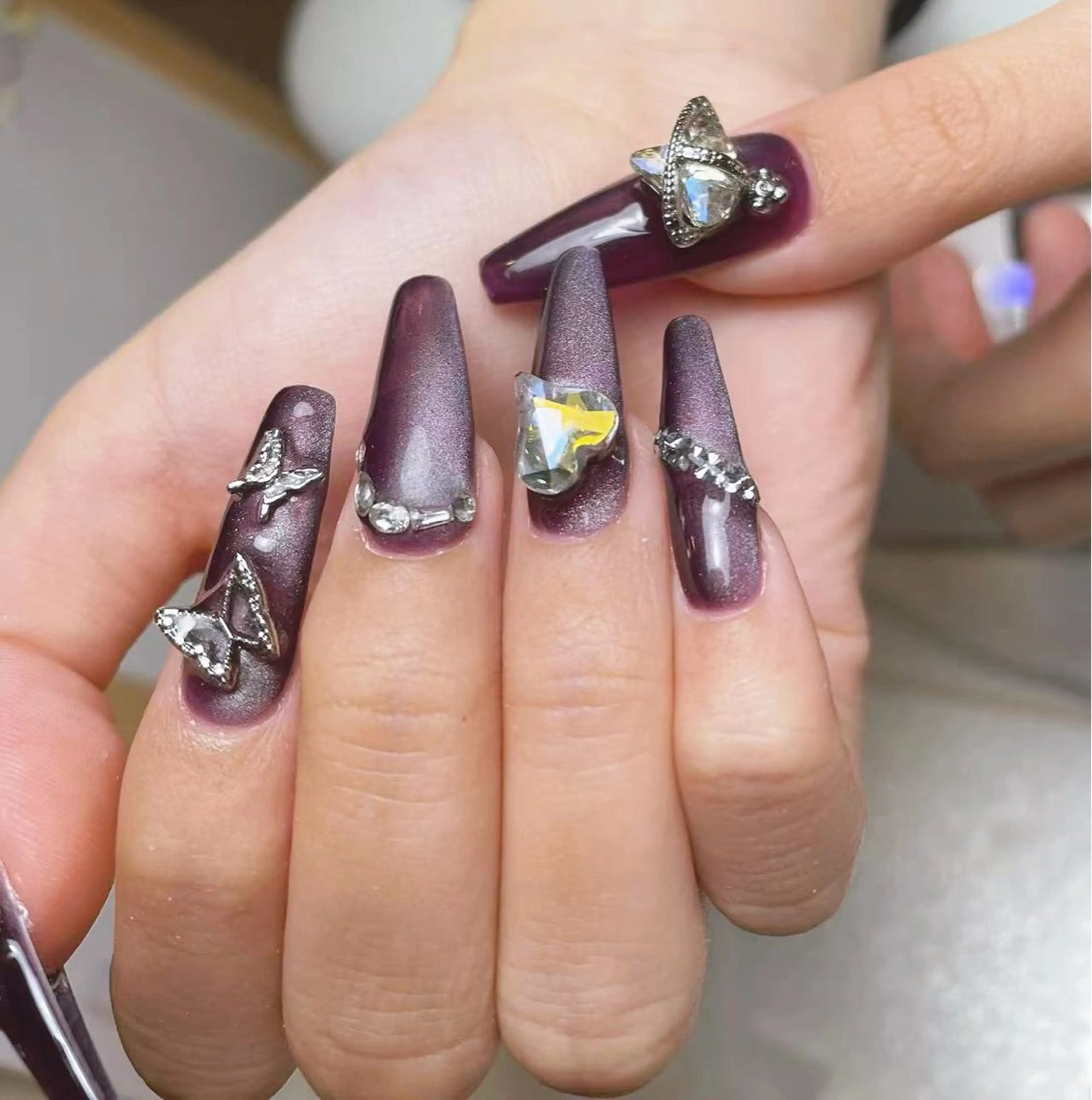 ネイル ボルドー 長さ出し 卒業式 マグネットネイル 持ち込み Wilu nail 二子新地駅徒歩30秒のネイルデザイン