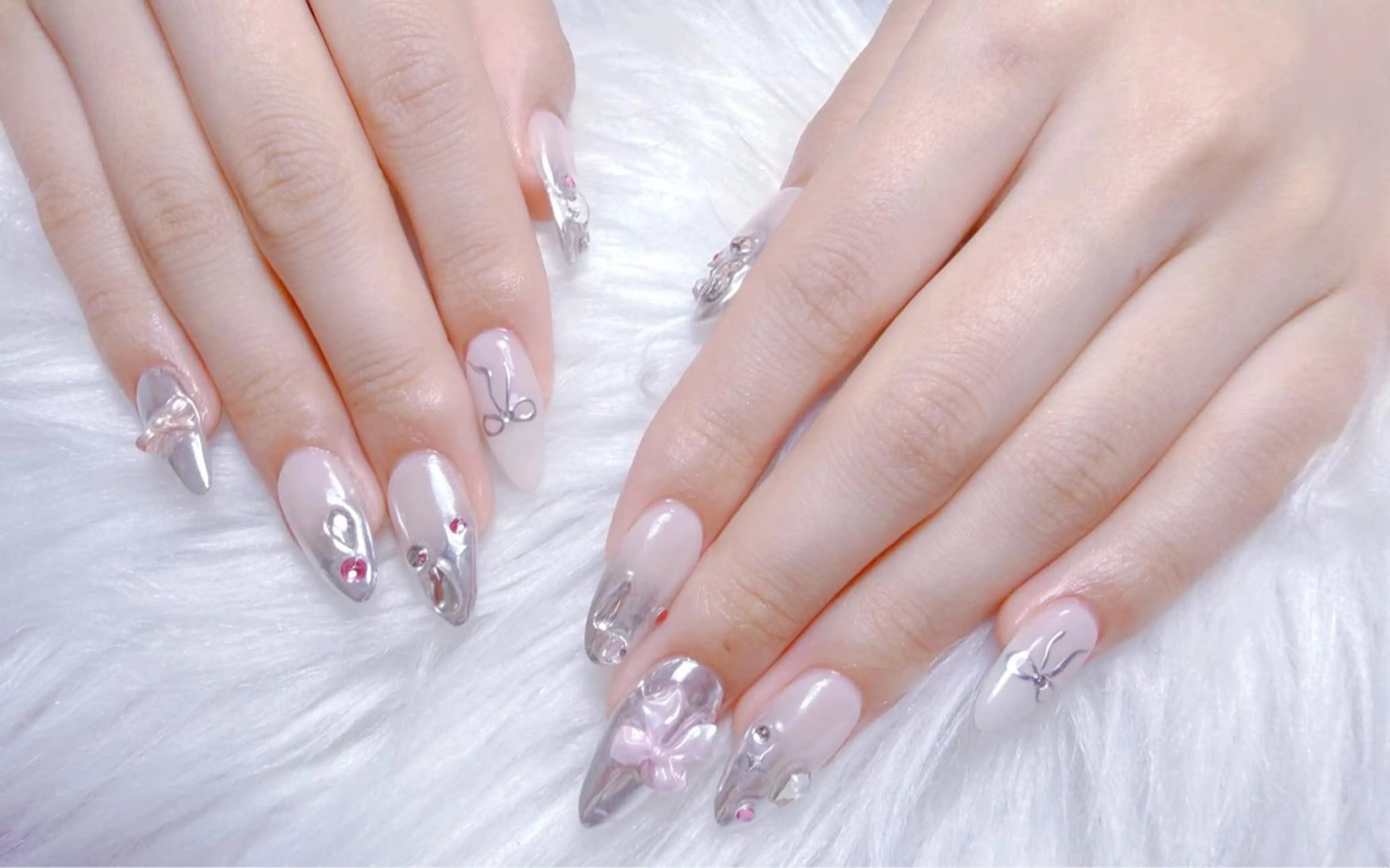 ネイル 小島 阿佑美のネイルデザイン