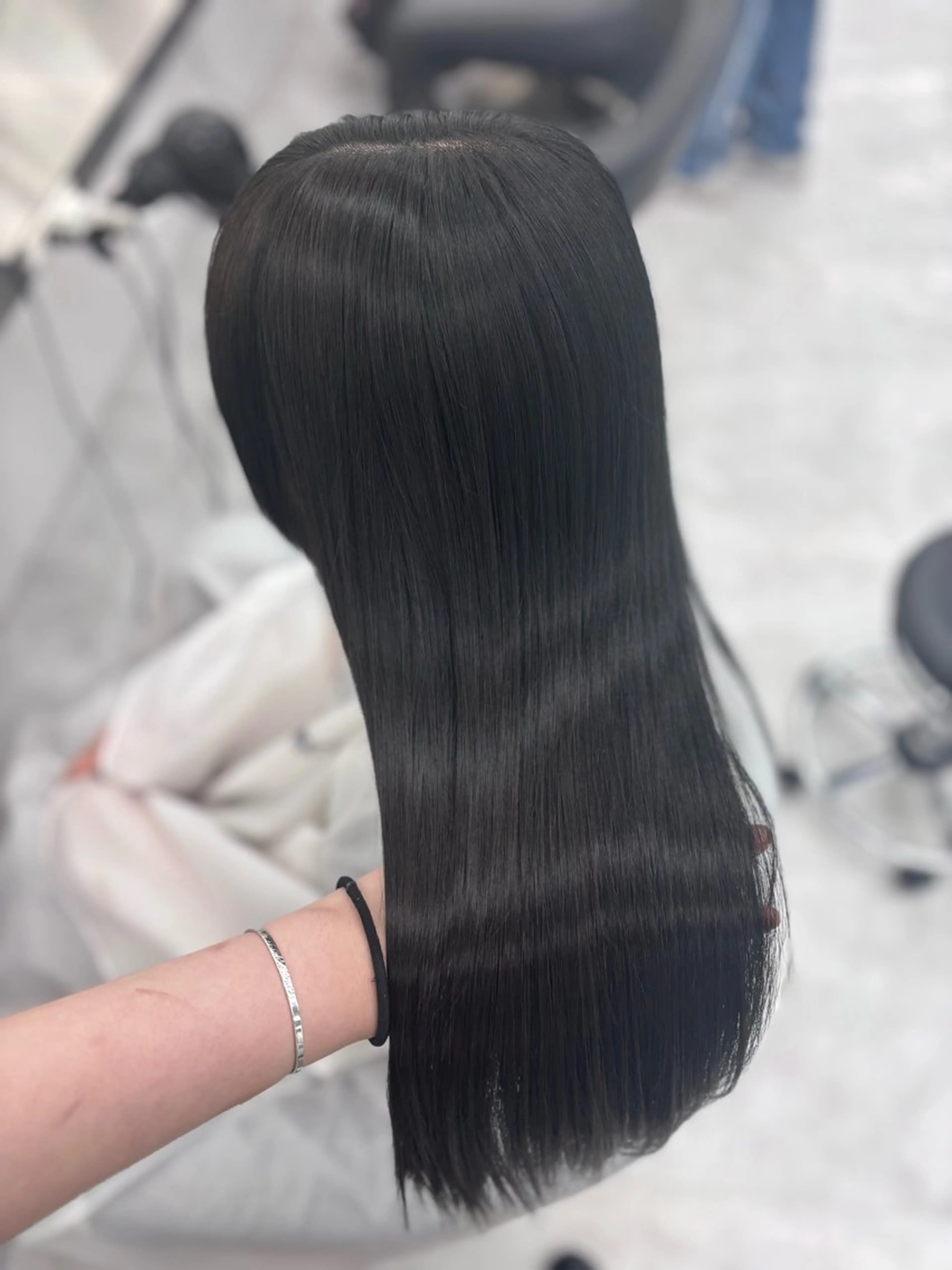 🤍12月末まで🤍《U-24限定🤍》″前髪″縮毛矯正＋カット＋カラー＋外部補修トリートメント💭の写真