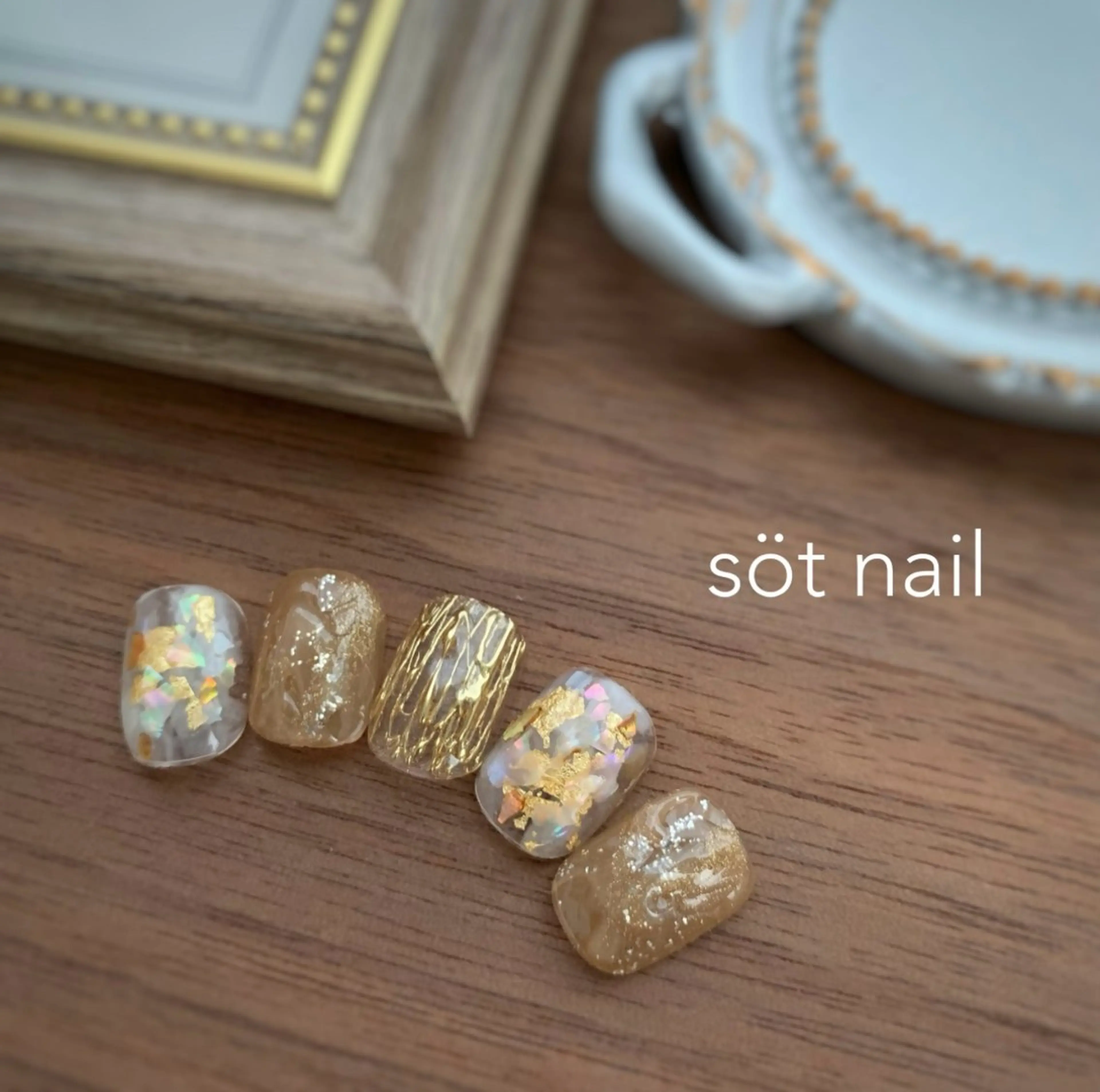 ネイル ニュアンスネイル ハンドネイル söt nail所属・岡田 恵美のネイルデザイン