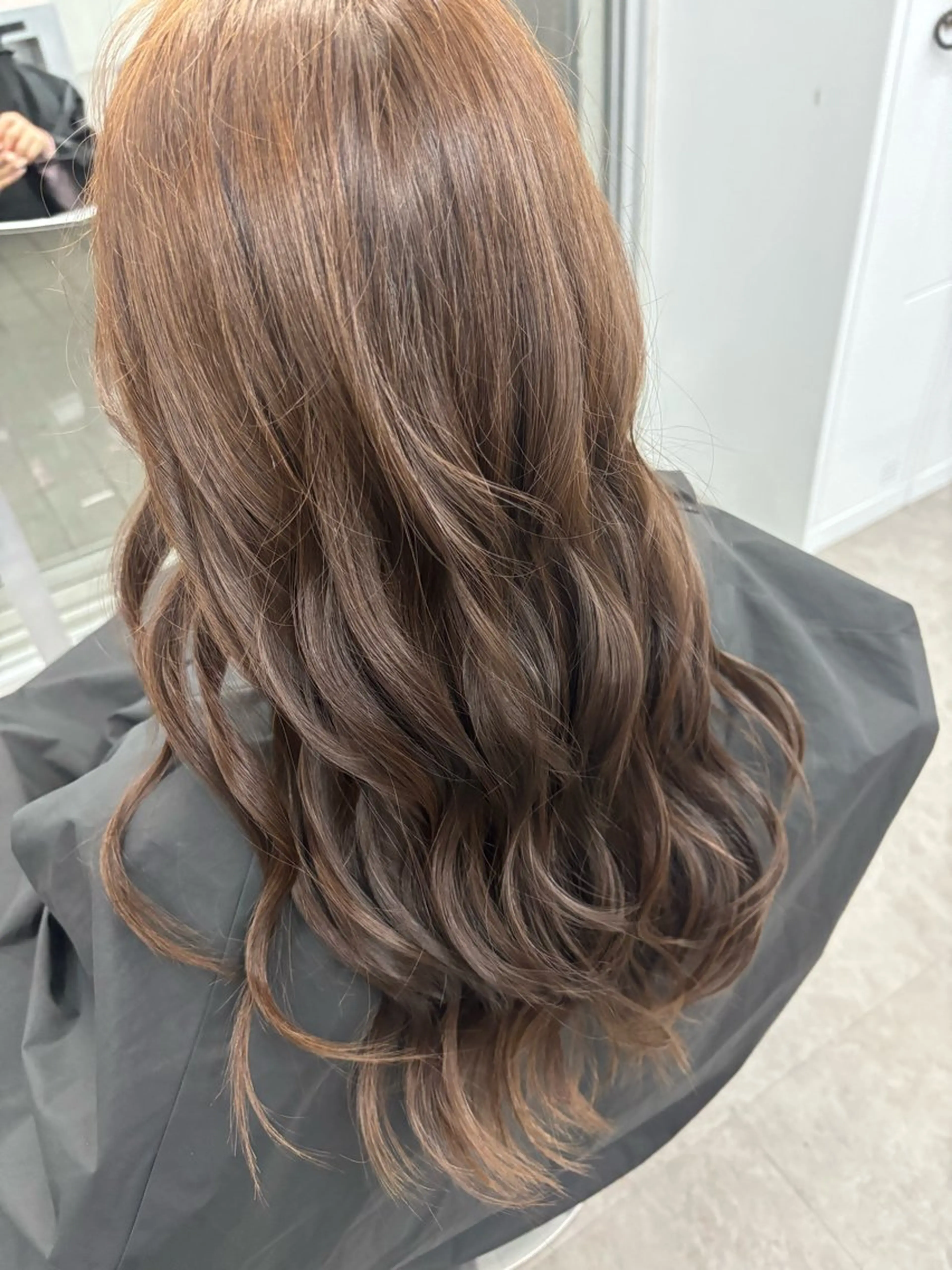 ロング 長谷川 日南のヘアスタイル