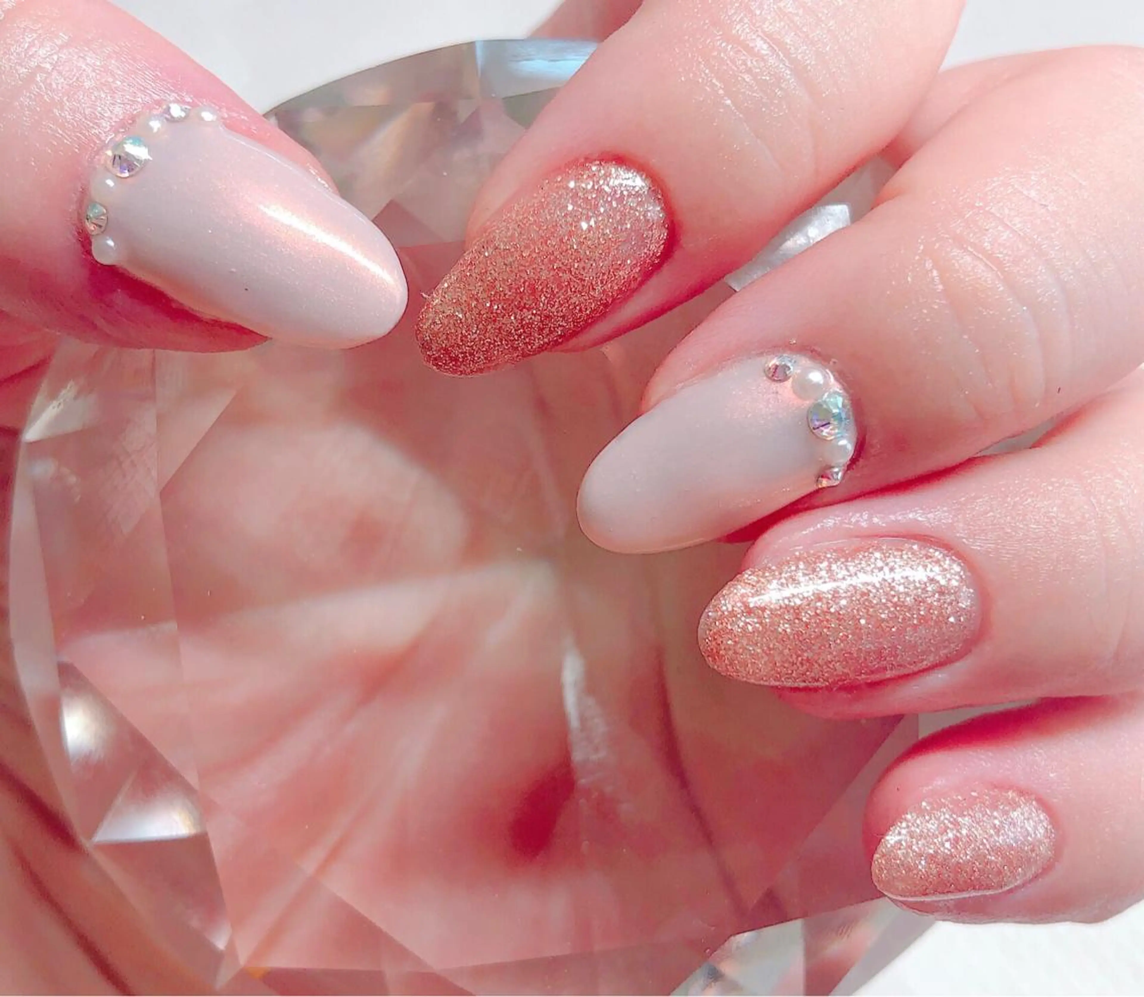 ネイル オーロラネイル ラメ(グリッター) CROWN プライベートサロンのネイルデザイン