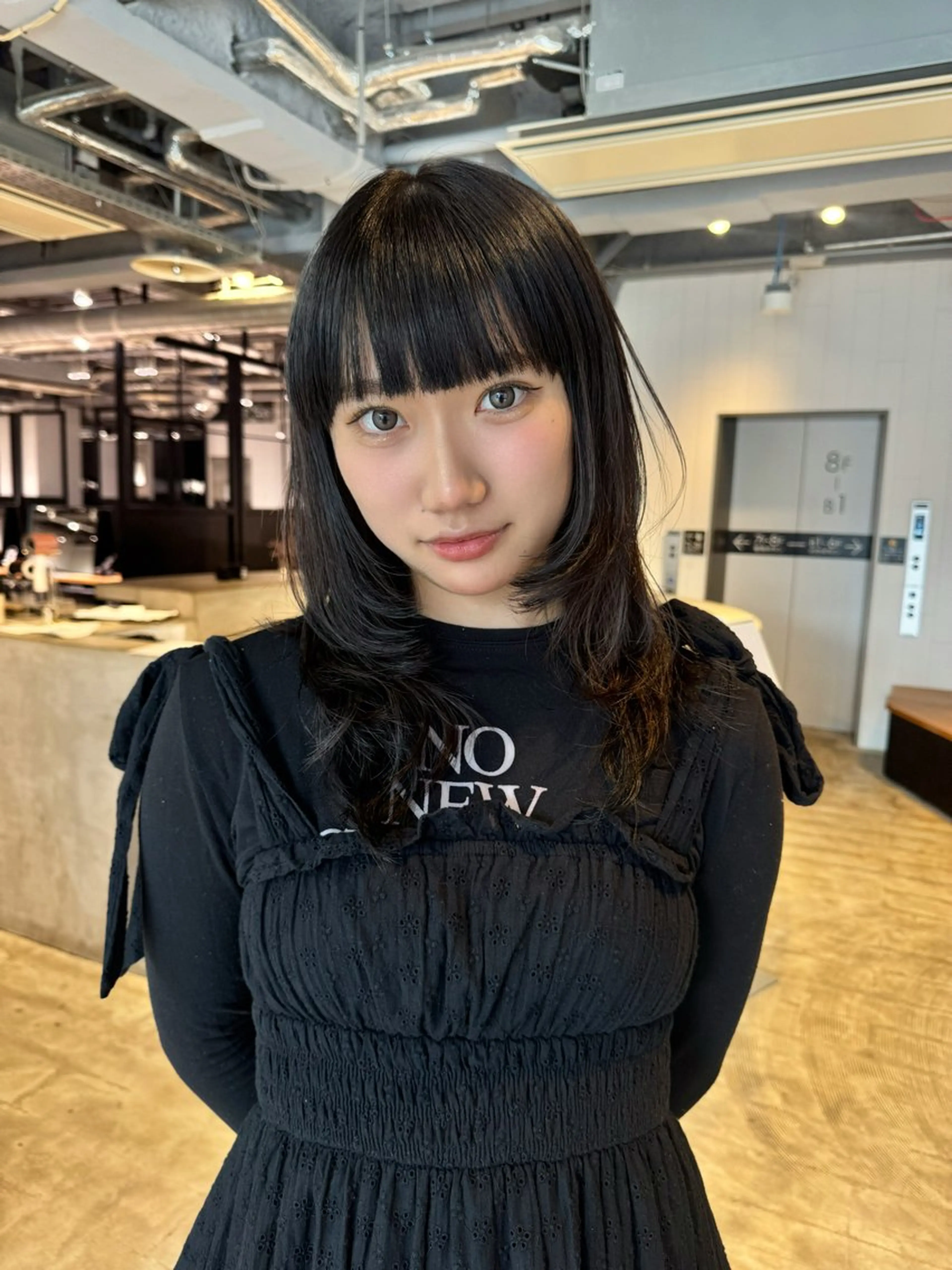 セミロング カット 派手髪デザイン なかむらるか🐬💞のヘアスタイル