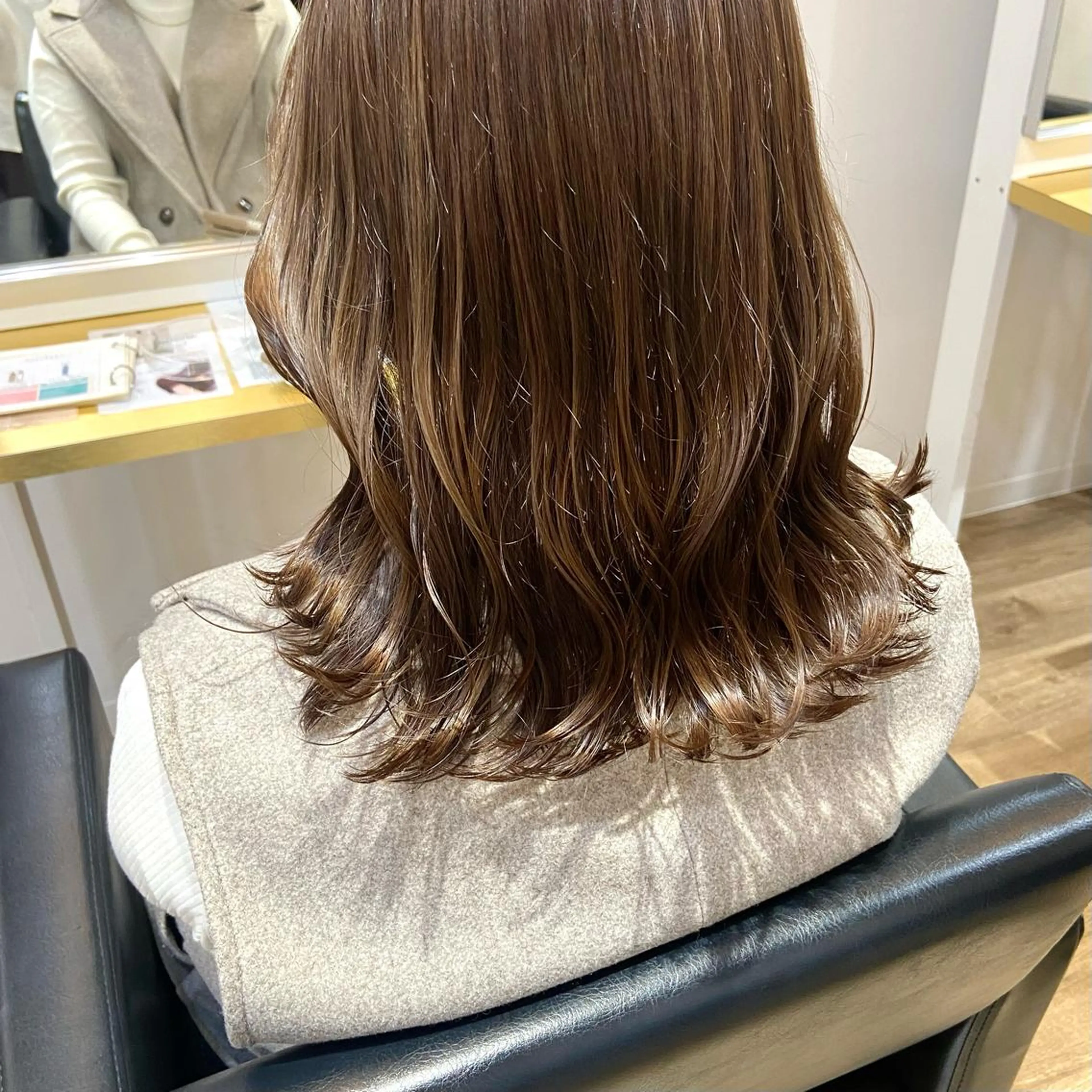 ミディアム カラー ベージュカラー ブリーチ ケアブリーチ 透明感カラー ダブルカラー mai 🎀 / 梅田美容室のヘアスタイル
