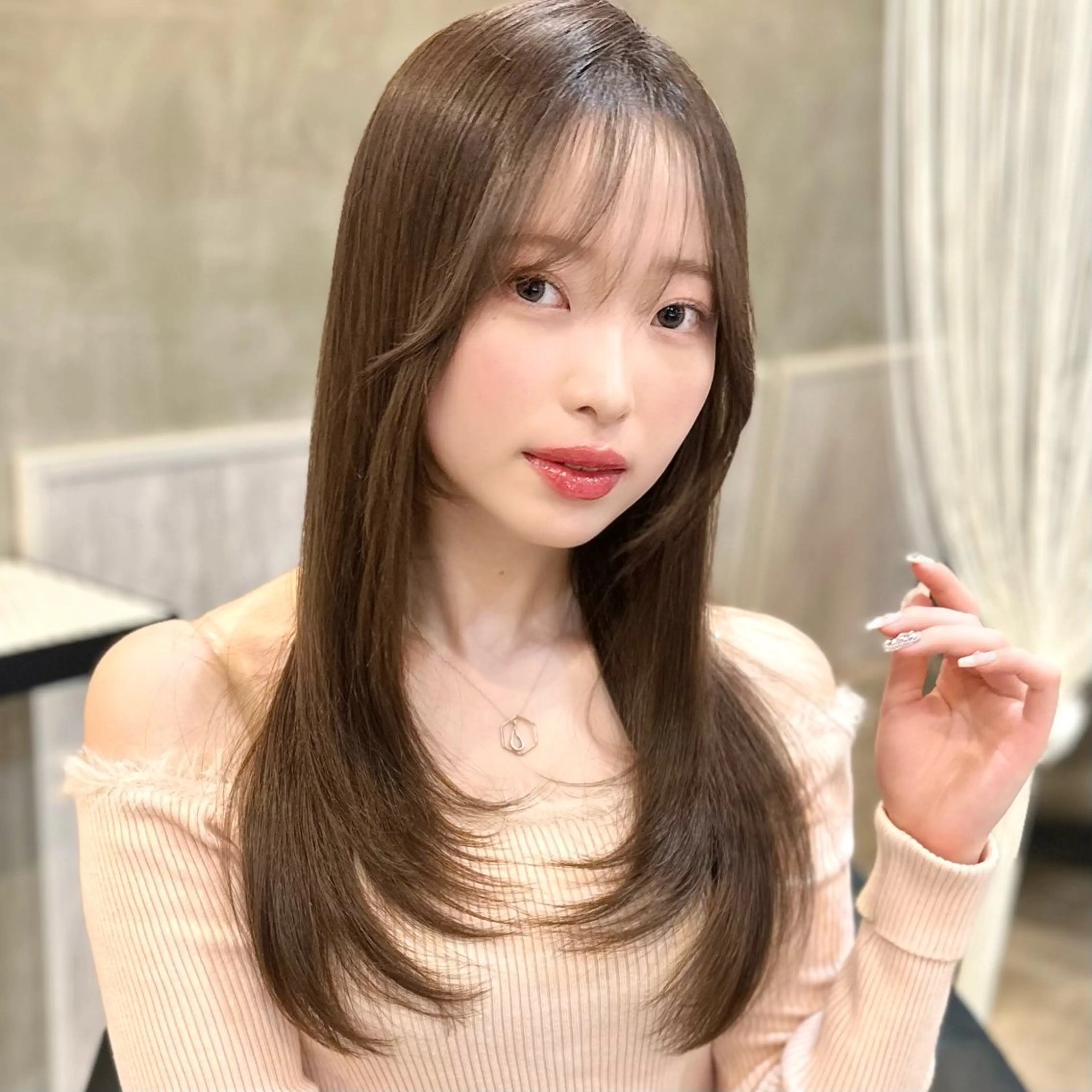 ロング カット ヘアカラー トリートメント 🌹ハッシュカット、 レイヤー韓国ヘア🌹のヘアスタイル