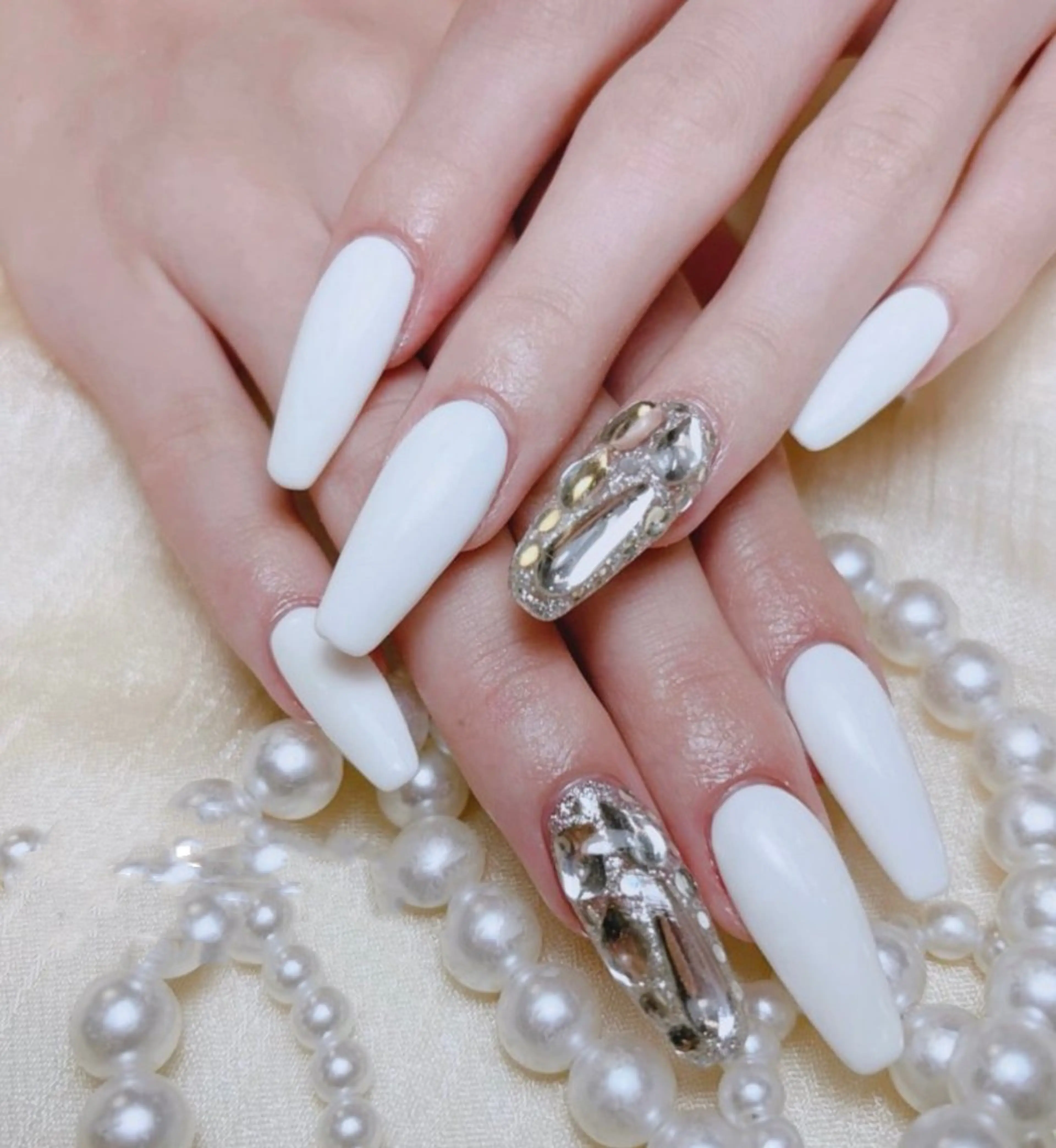 ネイル ハンドネイル H3 Nail Tsuki🦋💙のネイルデザイン