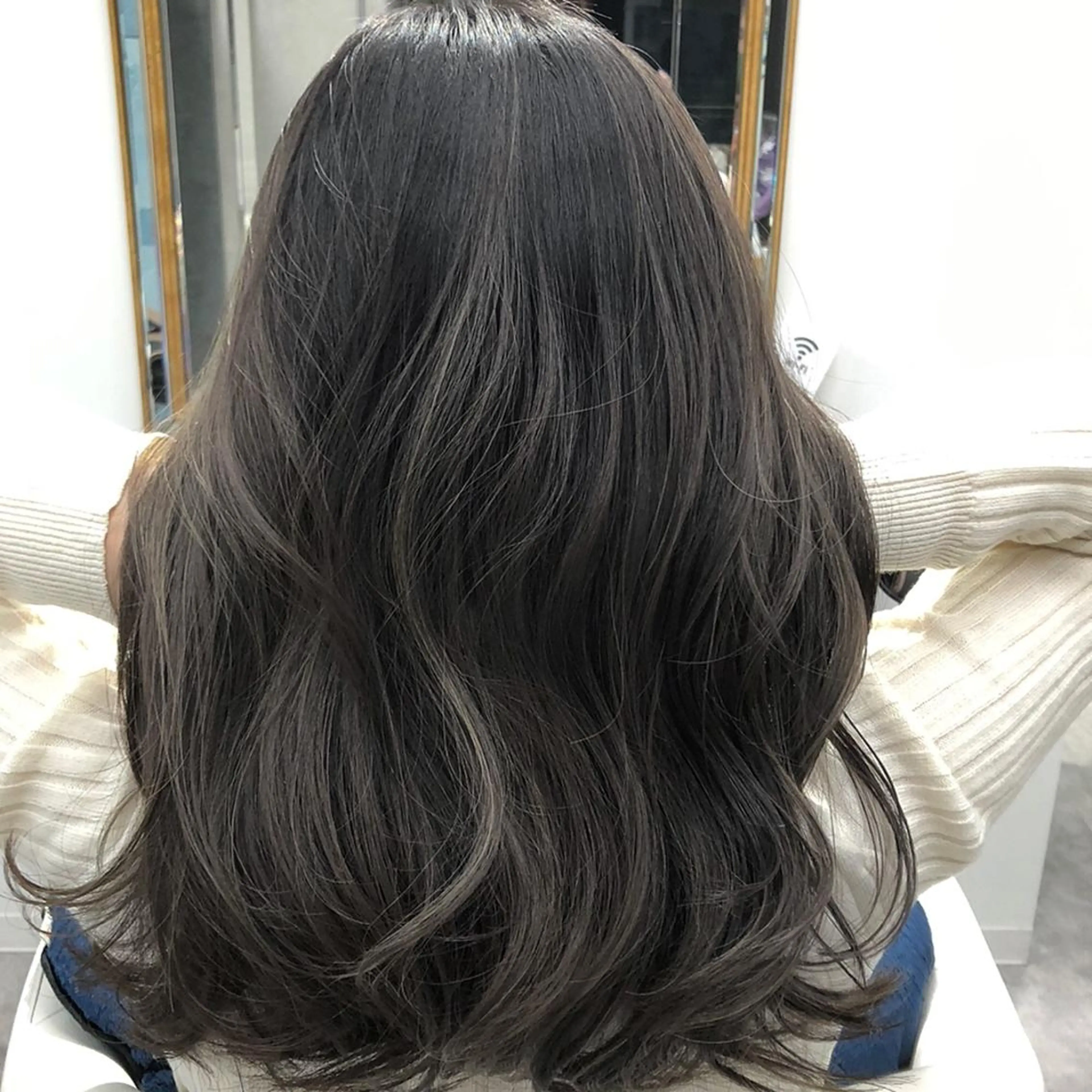 セミロング ハイライト カット ヘアカラー トリートメント Noy所属・Noyヨシモト ヒロトのヘアスタイル