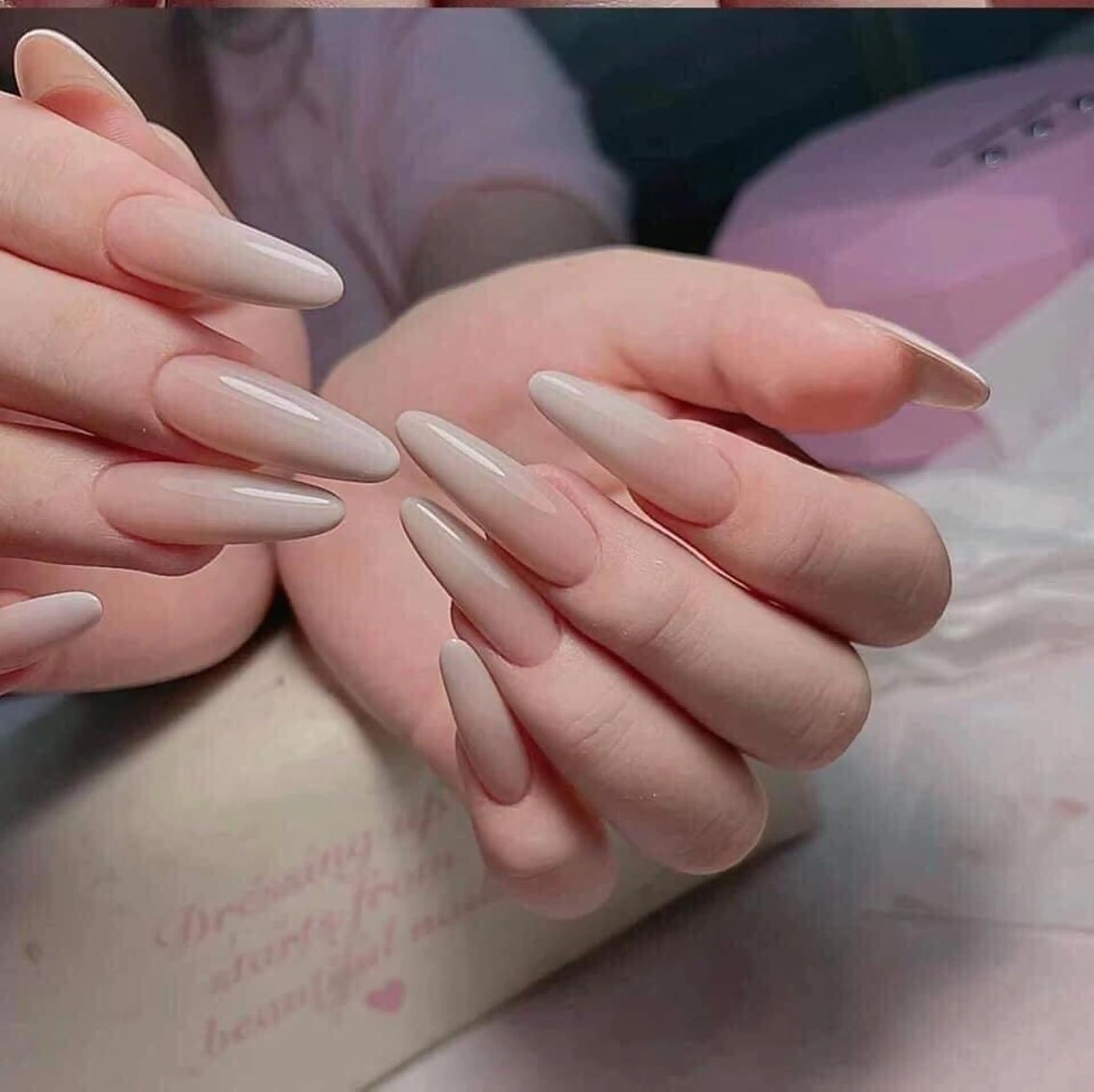 ネイル グラデーション ハンドネイル MaiBeauty マイ マイのネイルデザイン