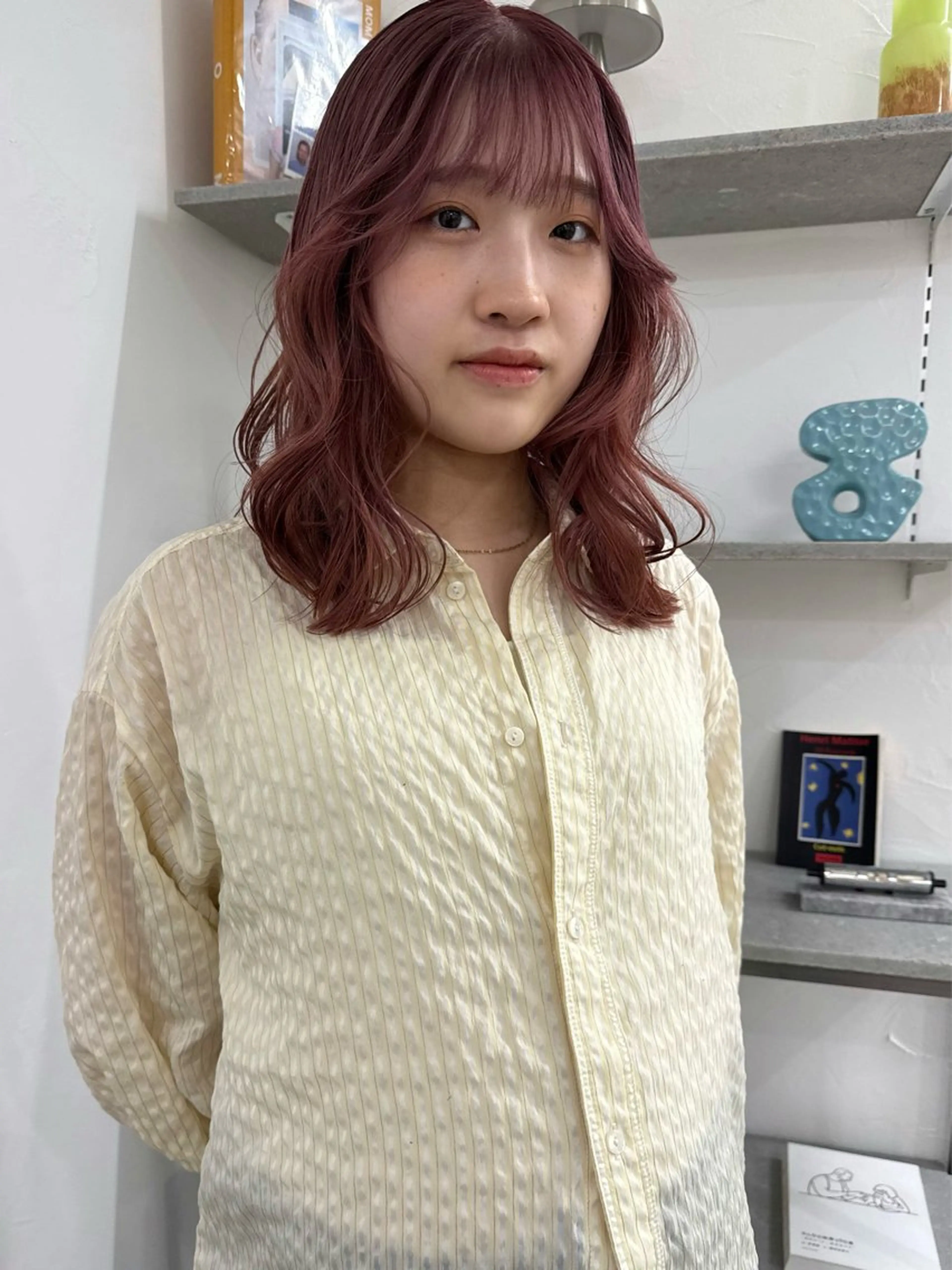 ミディアム ヘアカラー イシイ モエカのヘアスタイル