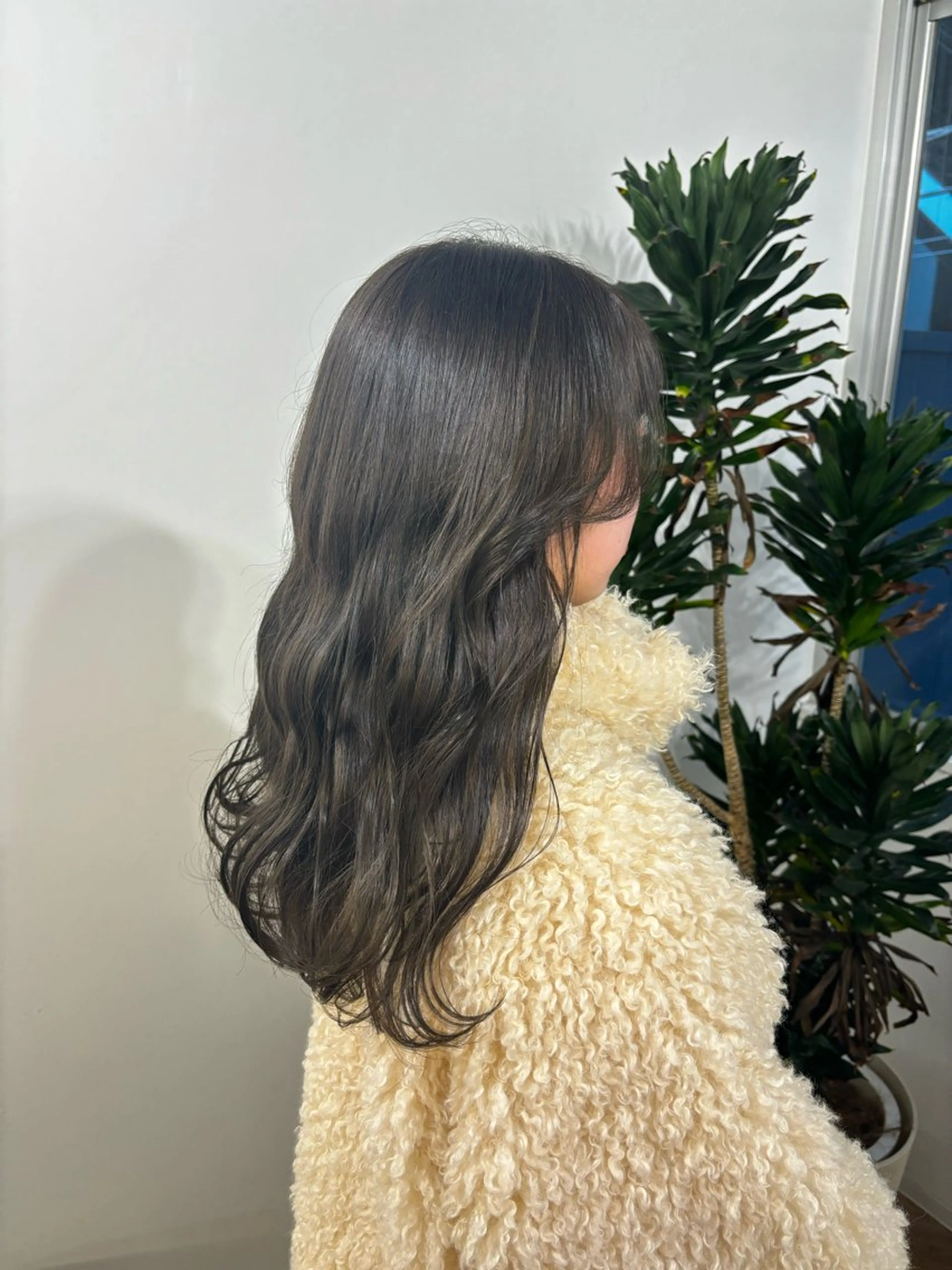 ミディアム カット ヘアカラー トリートメント HIROKO / 透明感暖色カラー🎀のヘアスタイル