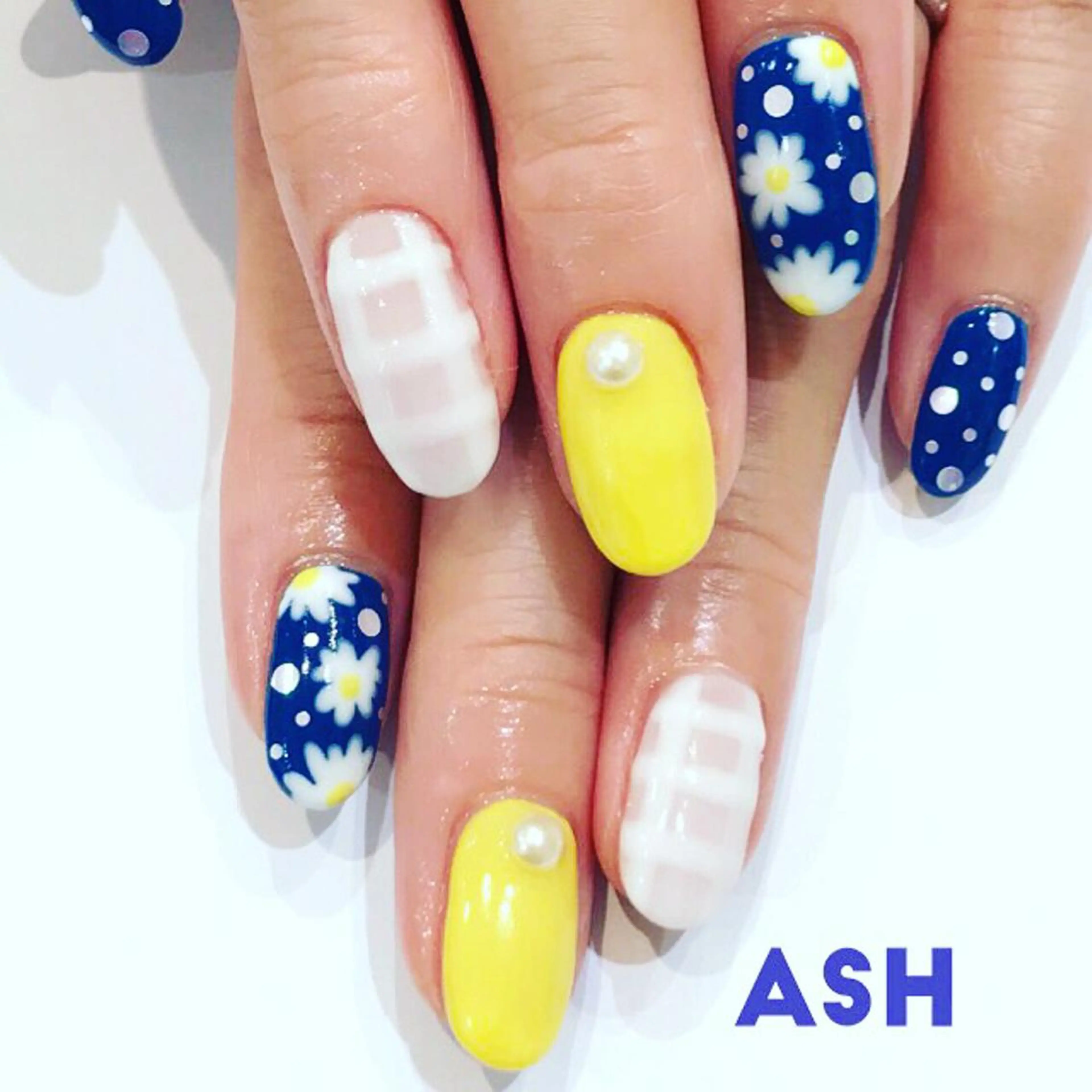 ネイル ワンカラーネイル 🩵NORIKO 上品ネイルが得意🩵のネイルデザイン