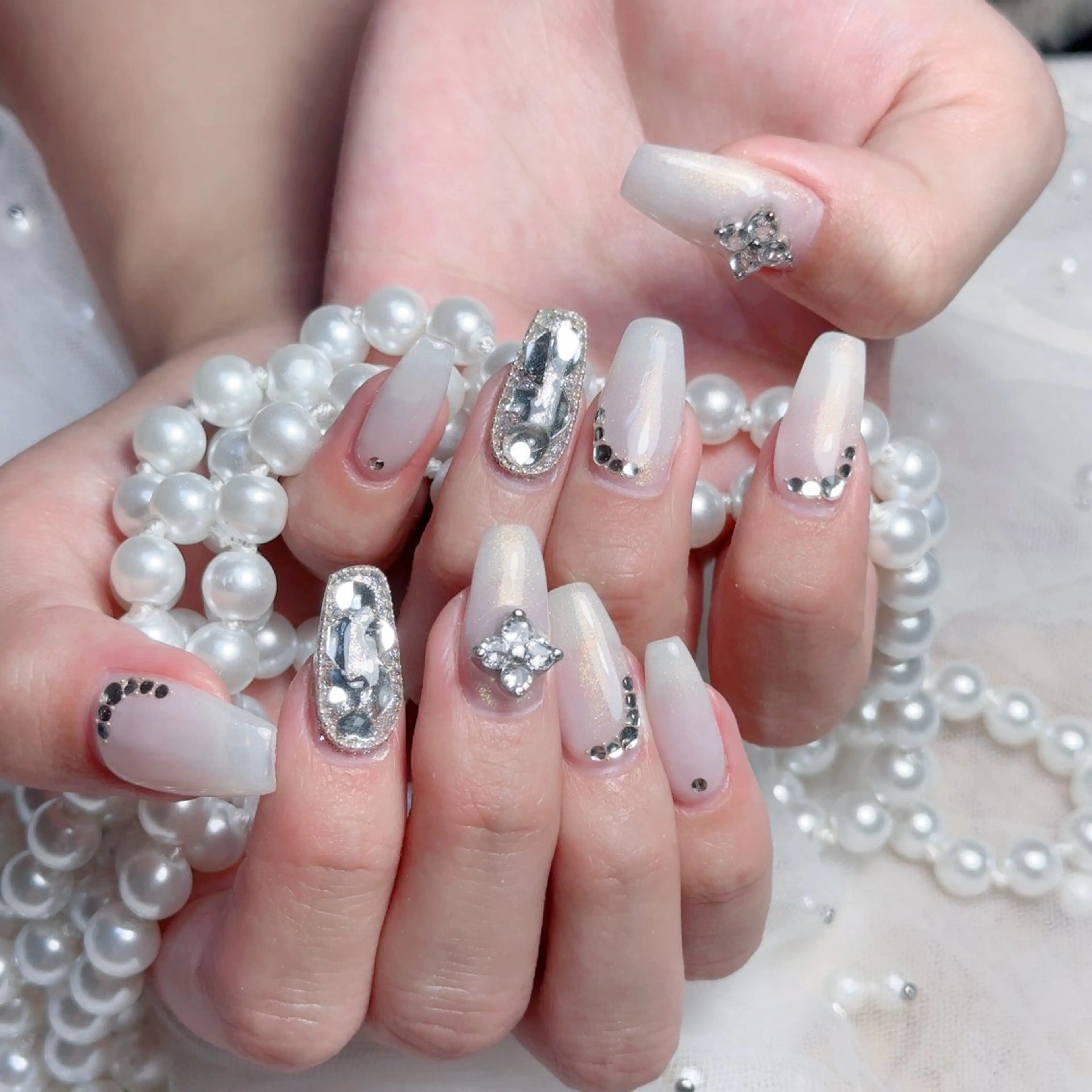 ネイル Maggie Nail🦩のネイルデザイン