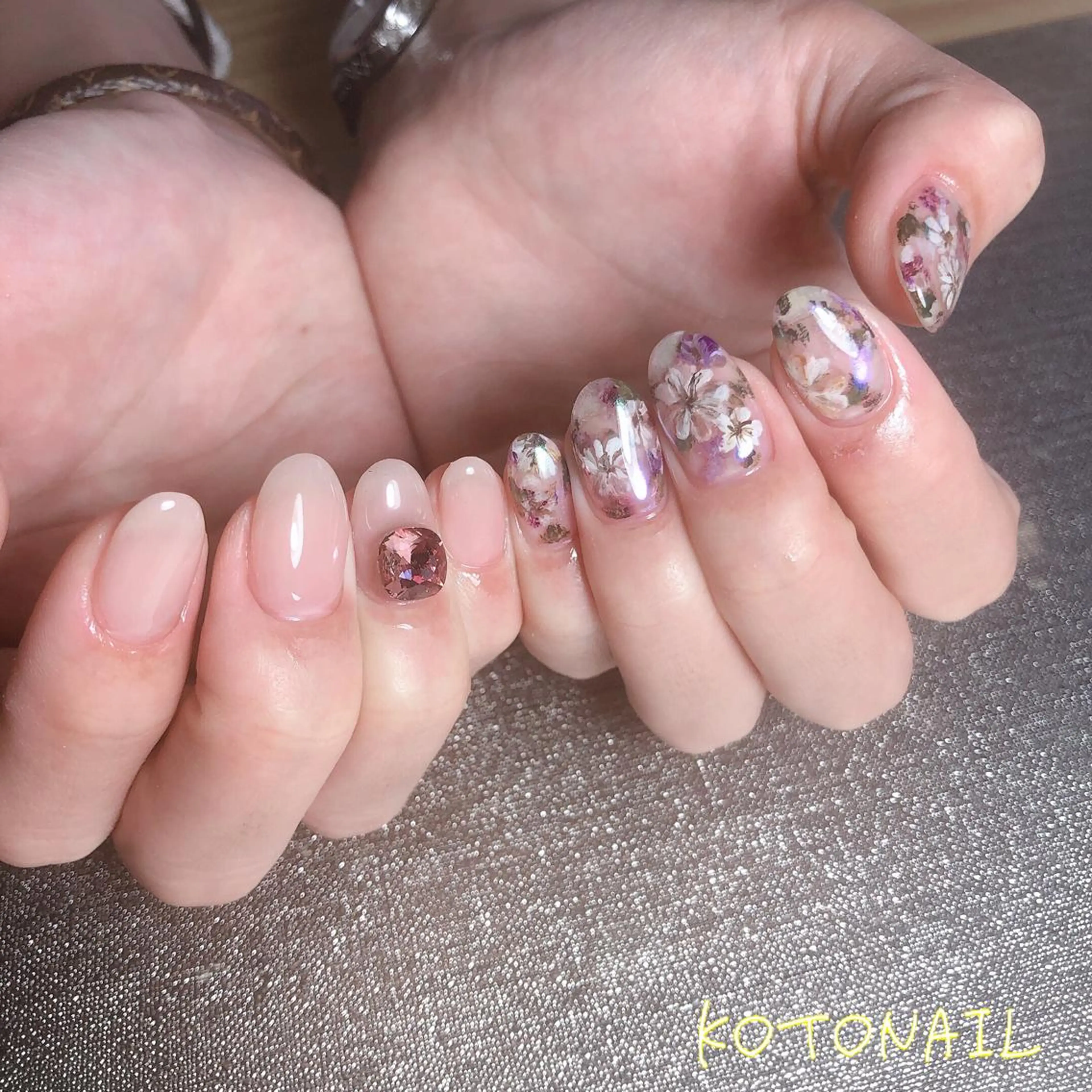 ネイル アートネイル フラッシュネイル フラワーネイル フットネイル マグネットネイル ハンドネイル koto nailのネイルデザイン