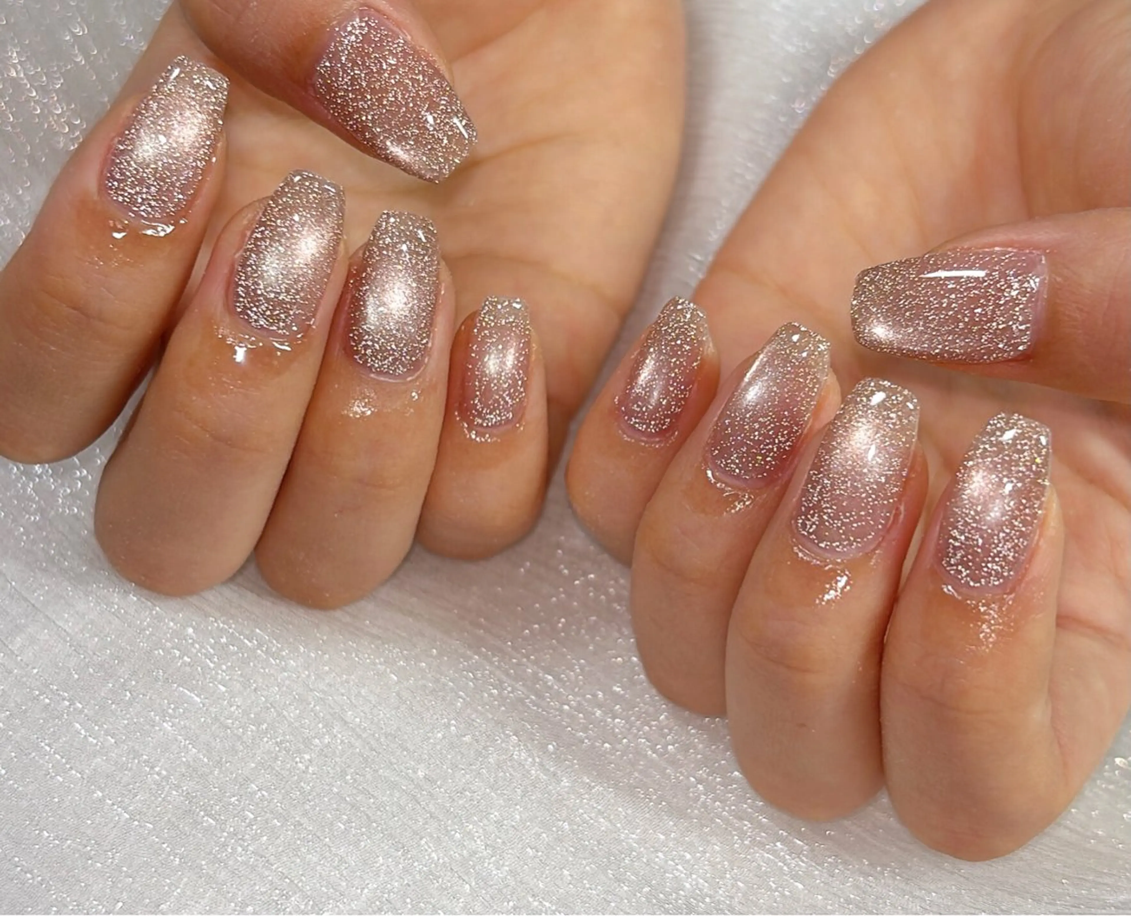 ネイル フラッシュネイル フラッシュマグ フットネイル ジェルネイル キラキラネイル ハンドネイル kiki nail &brow二子玉川の眉毛・アイブロウイメージ