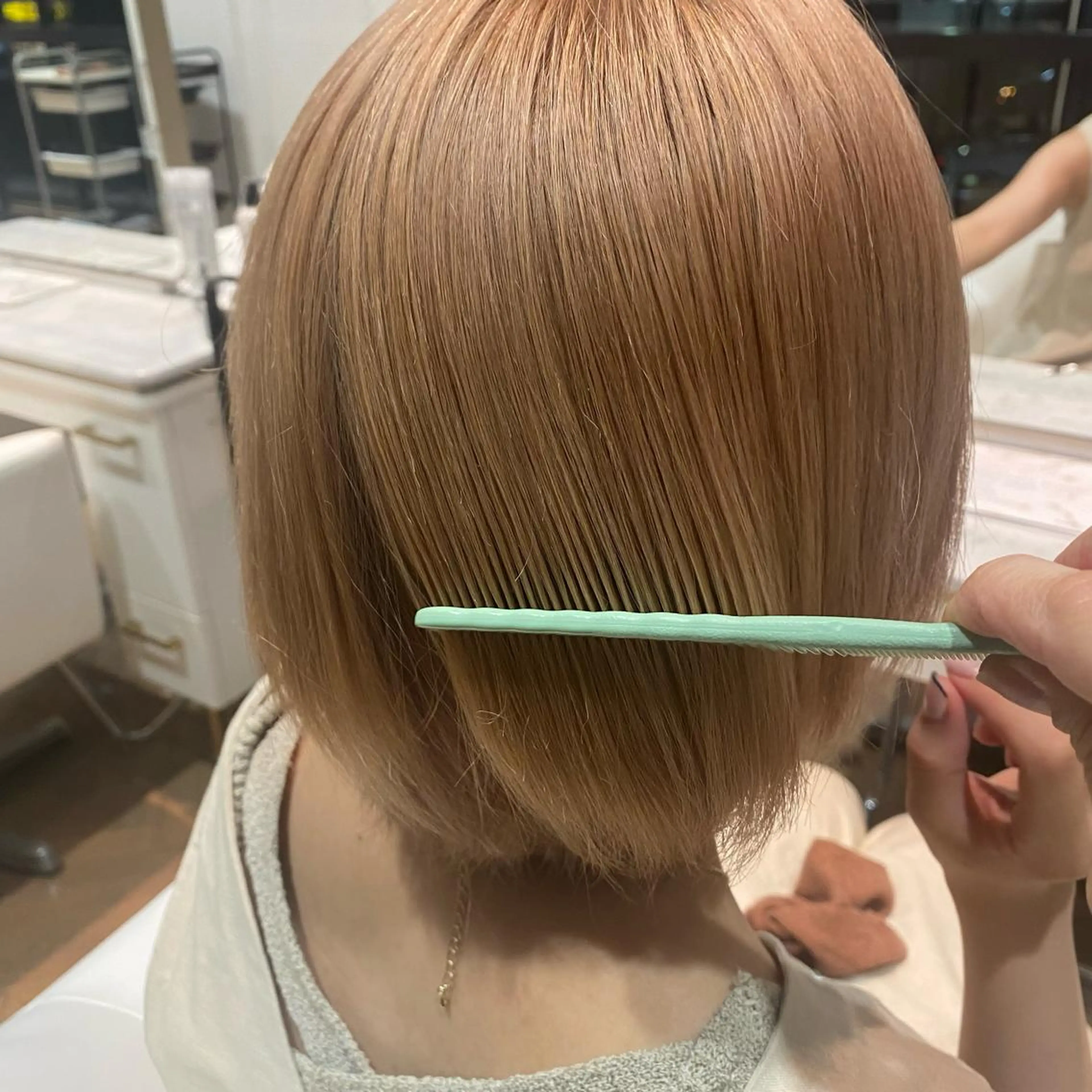 カラー 増井 彩乃のヘアスタイル