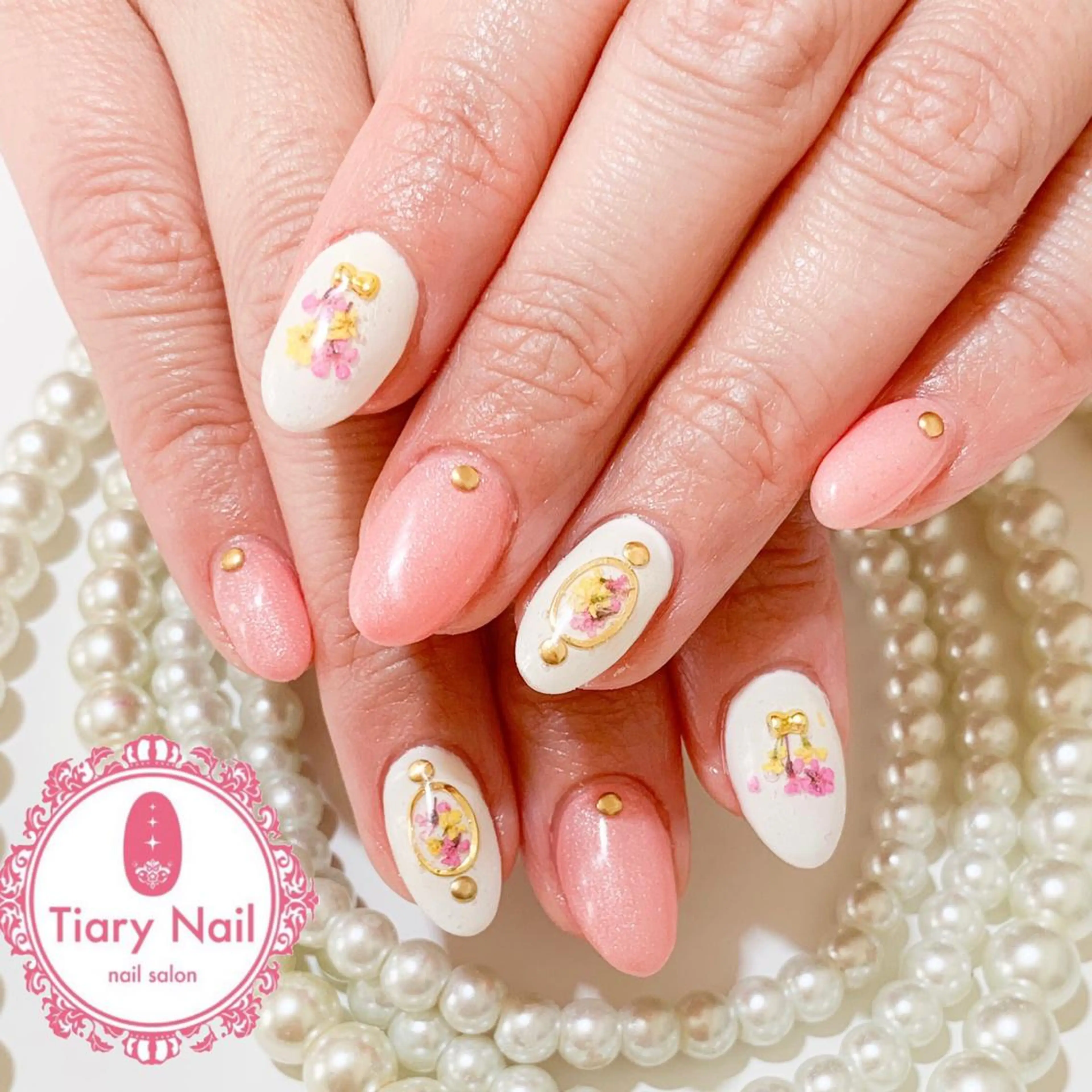 ネイル ハンドネイル 💗🪽Tiary Nail🪽💗のネイルデザイン