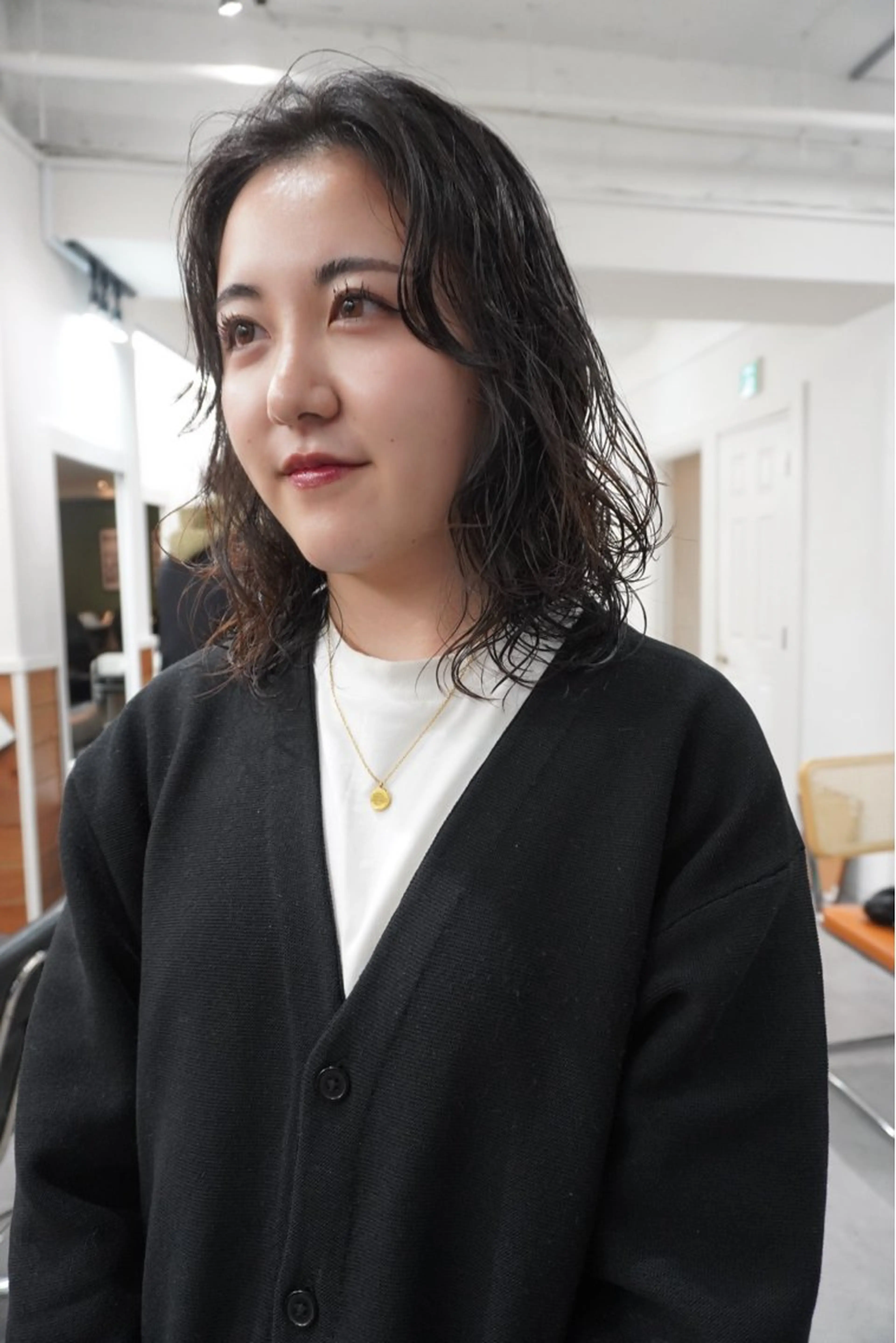 ミディアム カラー パーマ ミディアムパーマ レイヤーカット カット ヘアカラー パーマ トリートメント レイヤー/似合わせ TAKUYAのヘアスタイル