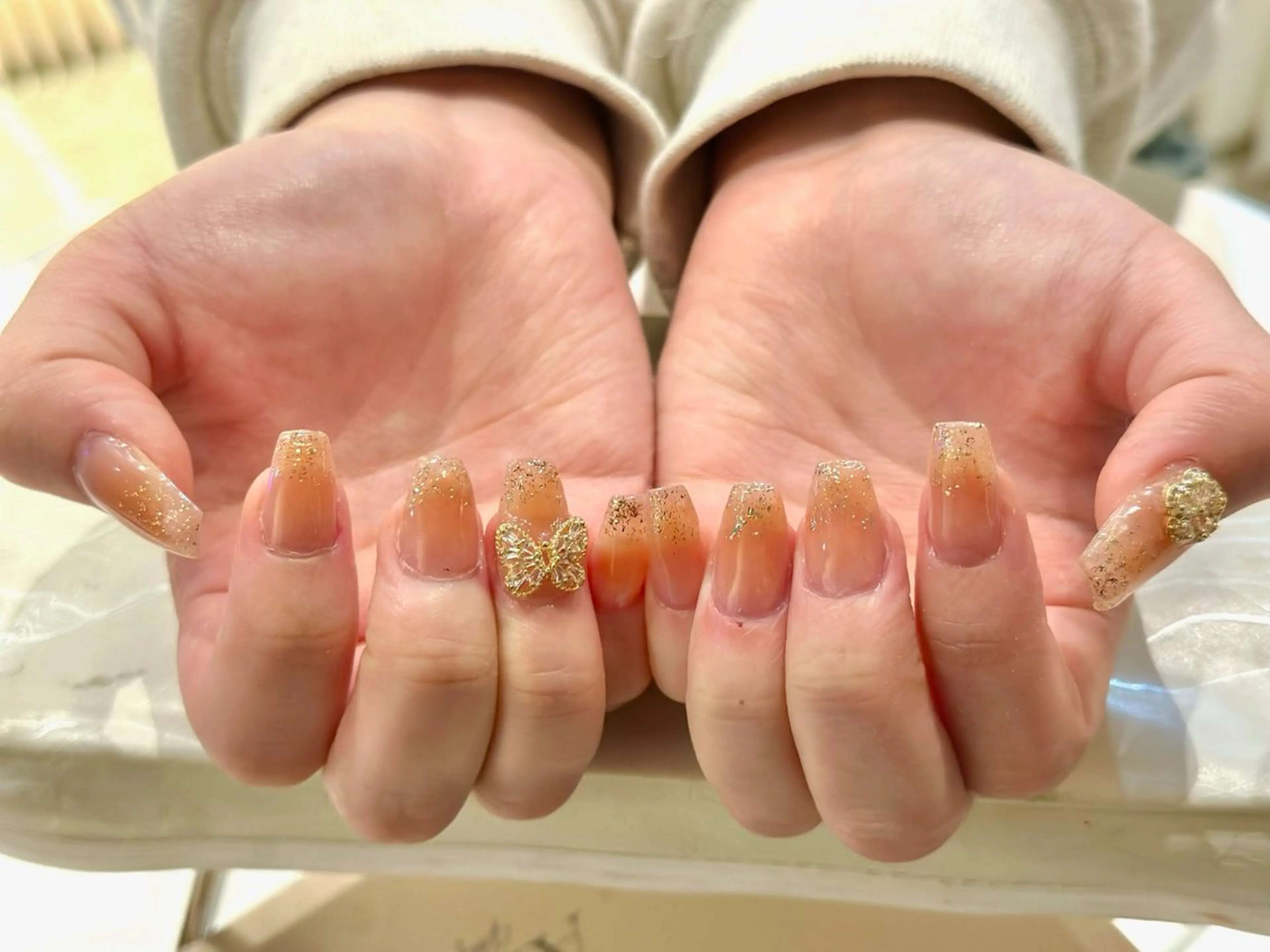 ネイル ハンドネイル フットネイル MIGHTY COLORのネイルデザイン