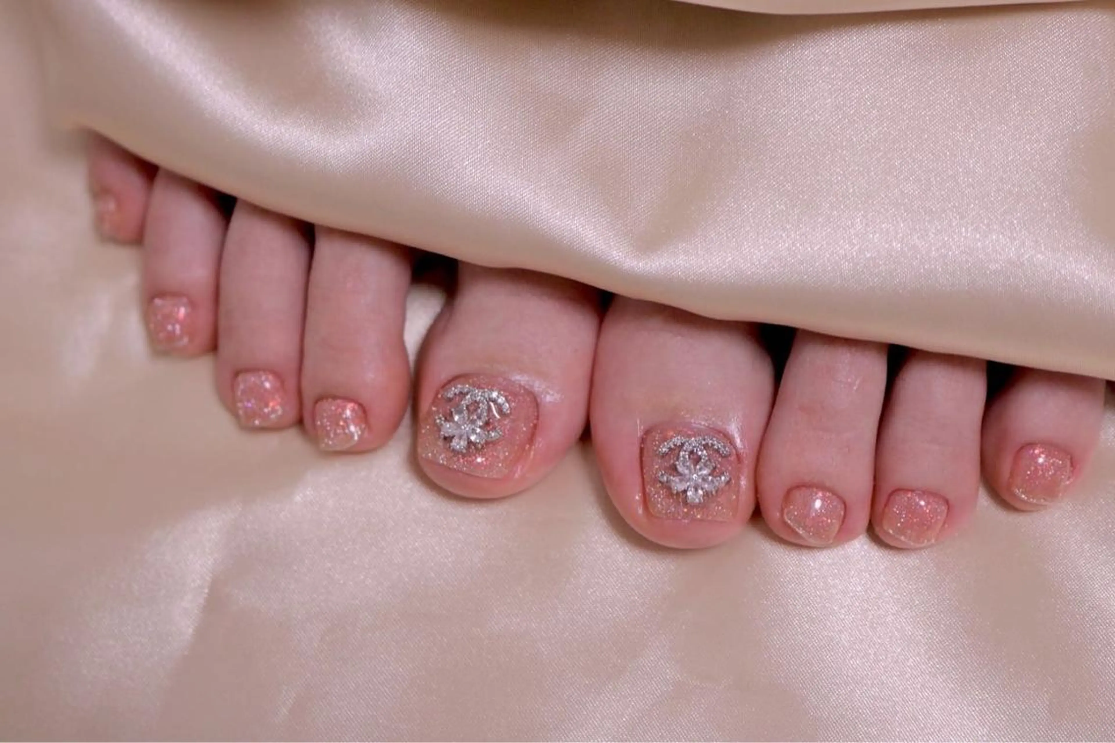 ネイル フットネイル MH Nailのネイルデザイン