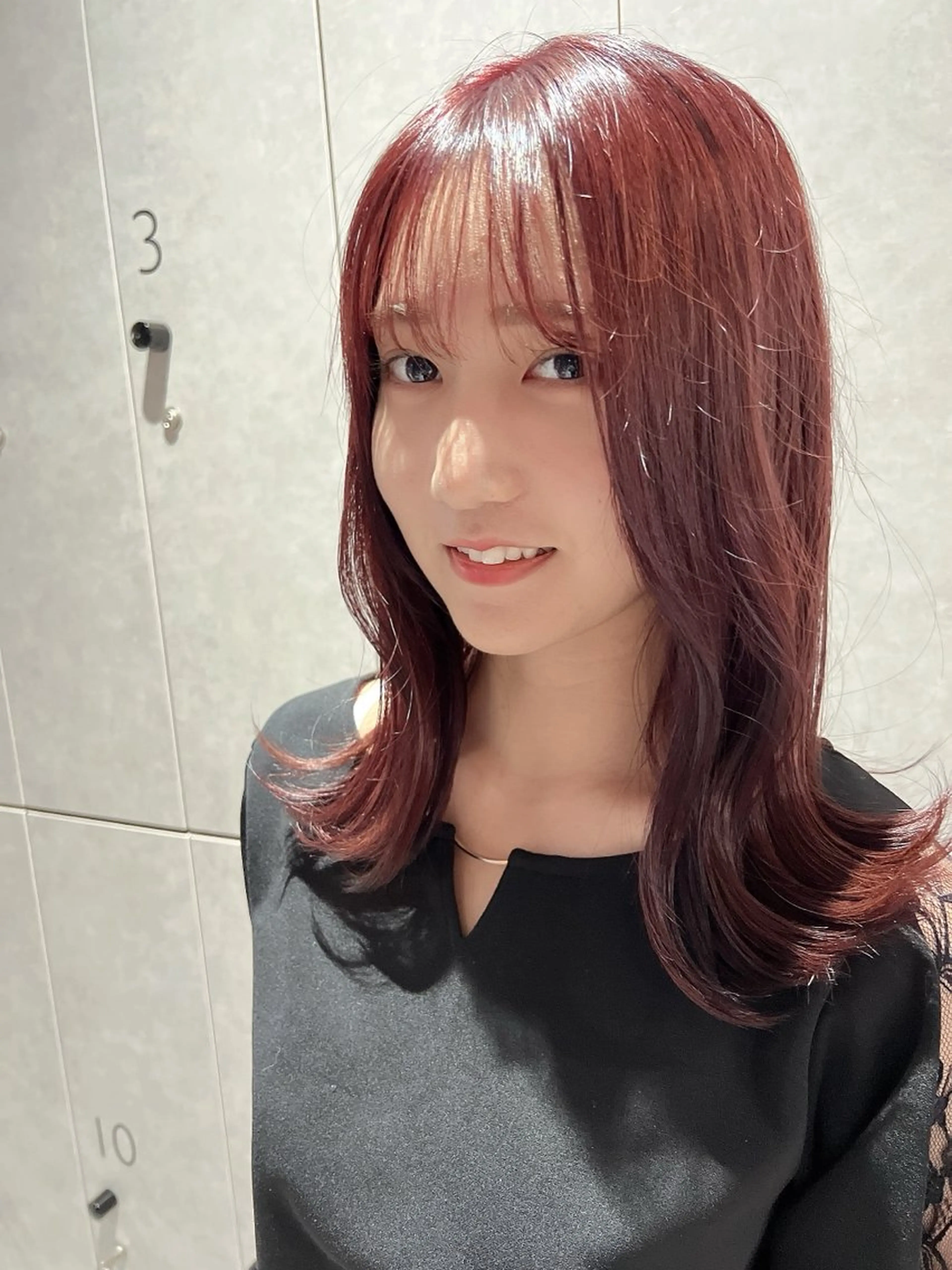 ミディアム カラー たかはし まいのヘアスタイル