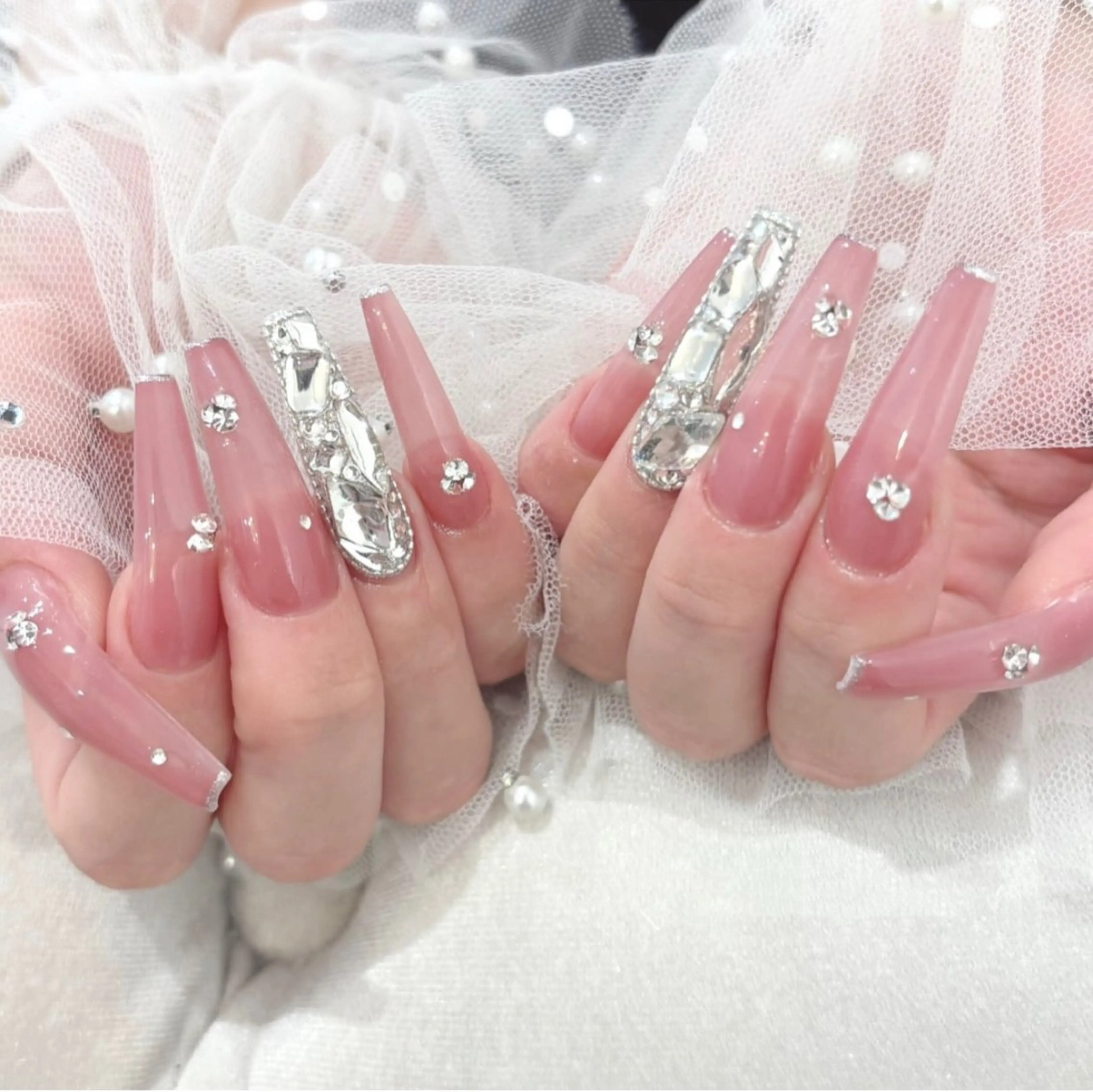 ネイル ハンドネイル ドリスネイルサロン所属・Doris Nail Salonのネイルデザイン