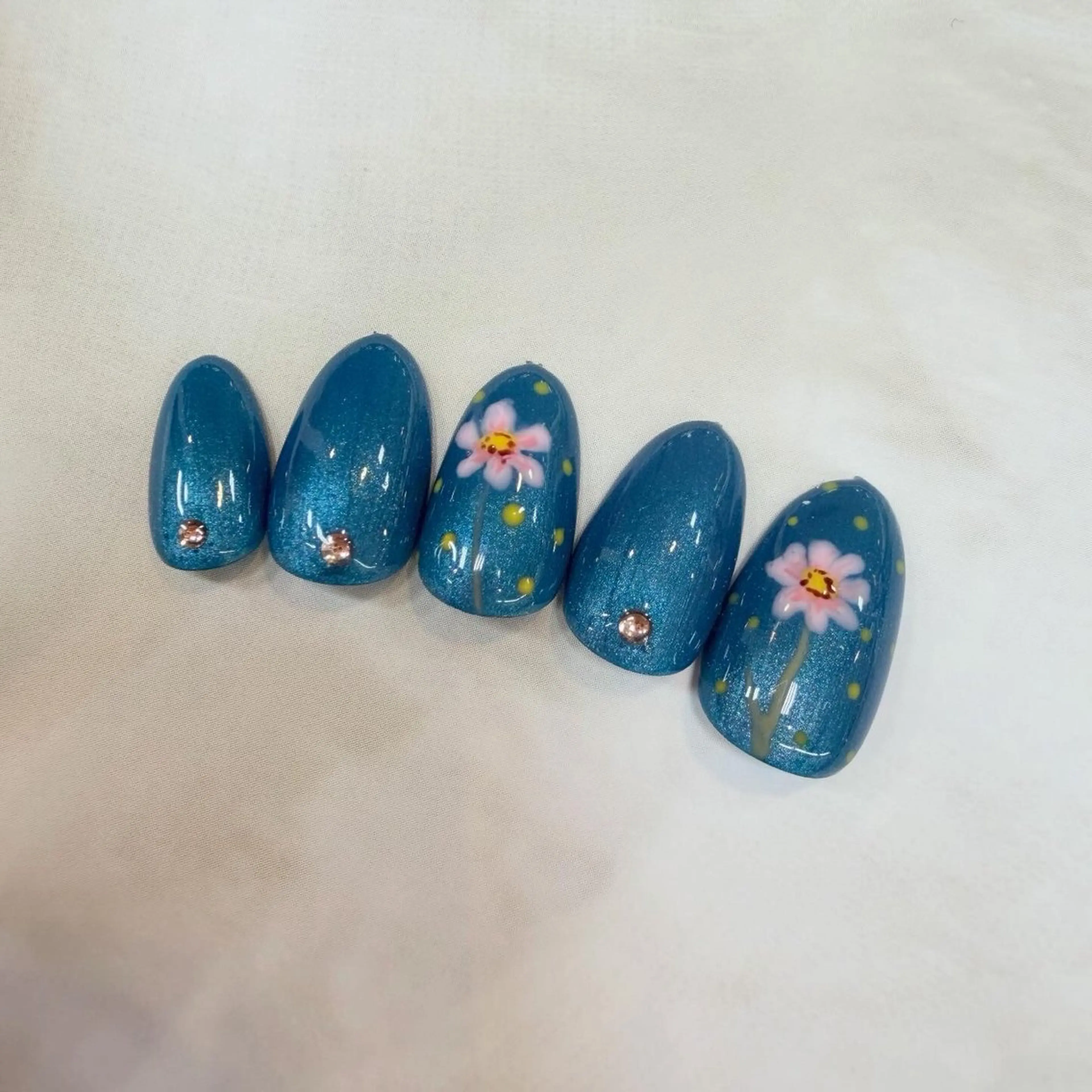 ネイル 重永 夏南のネイルデザイン