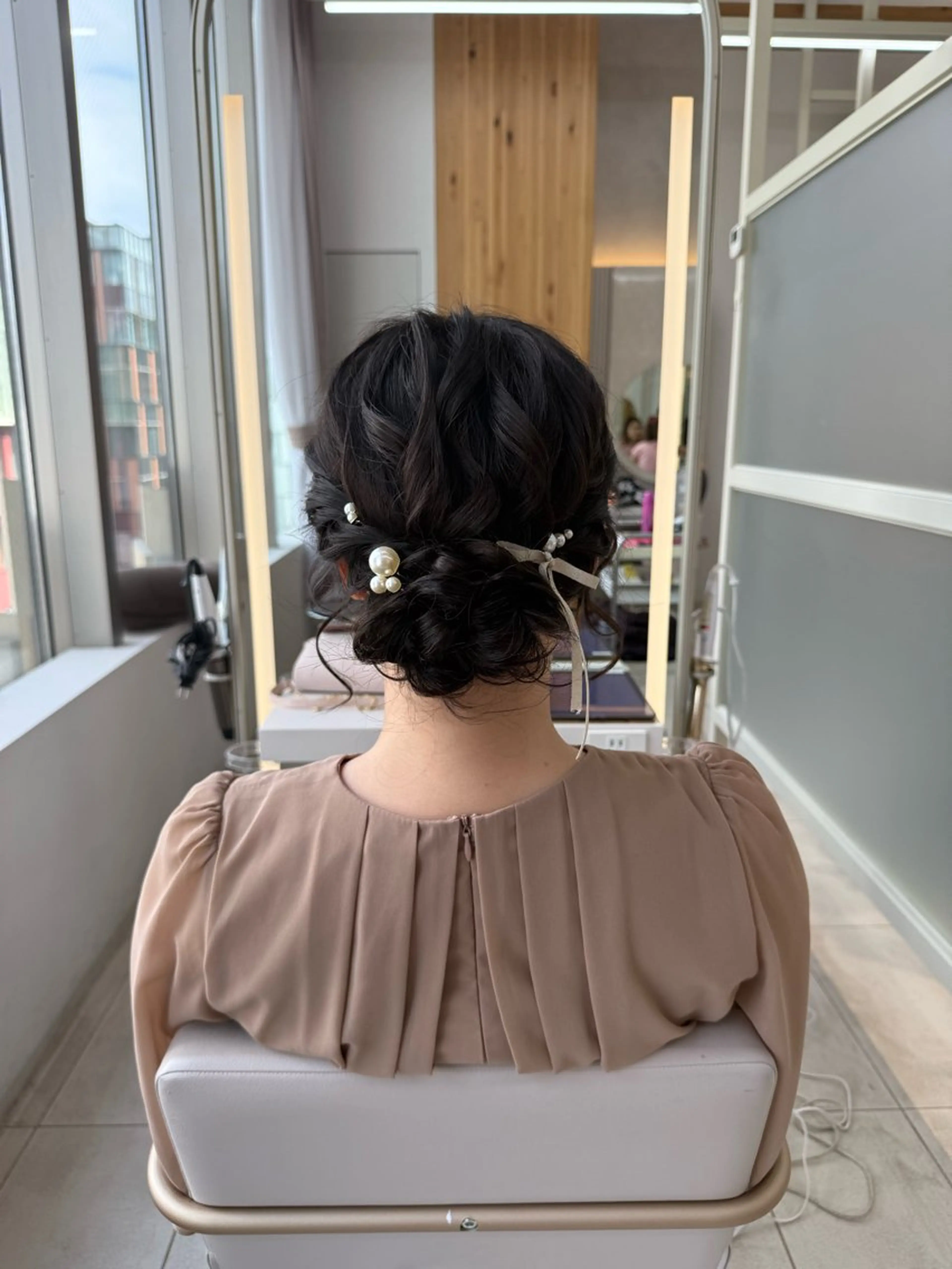 ミディアム ヘアアレンジ お団子ヘア 結婚式・ブライダル カラー/ヘアセット Nanami💗のヘアスタイル