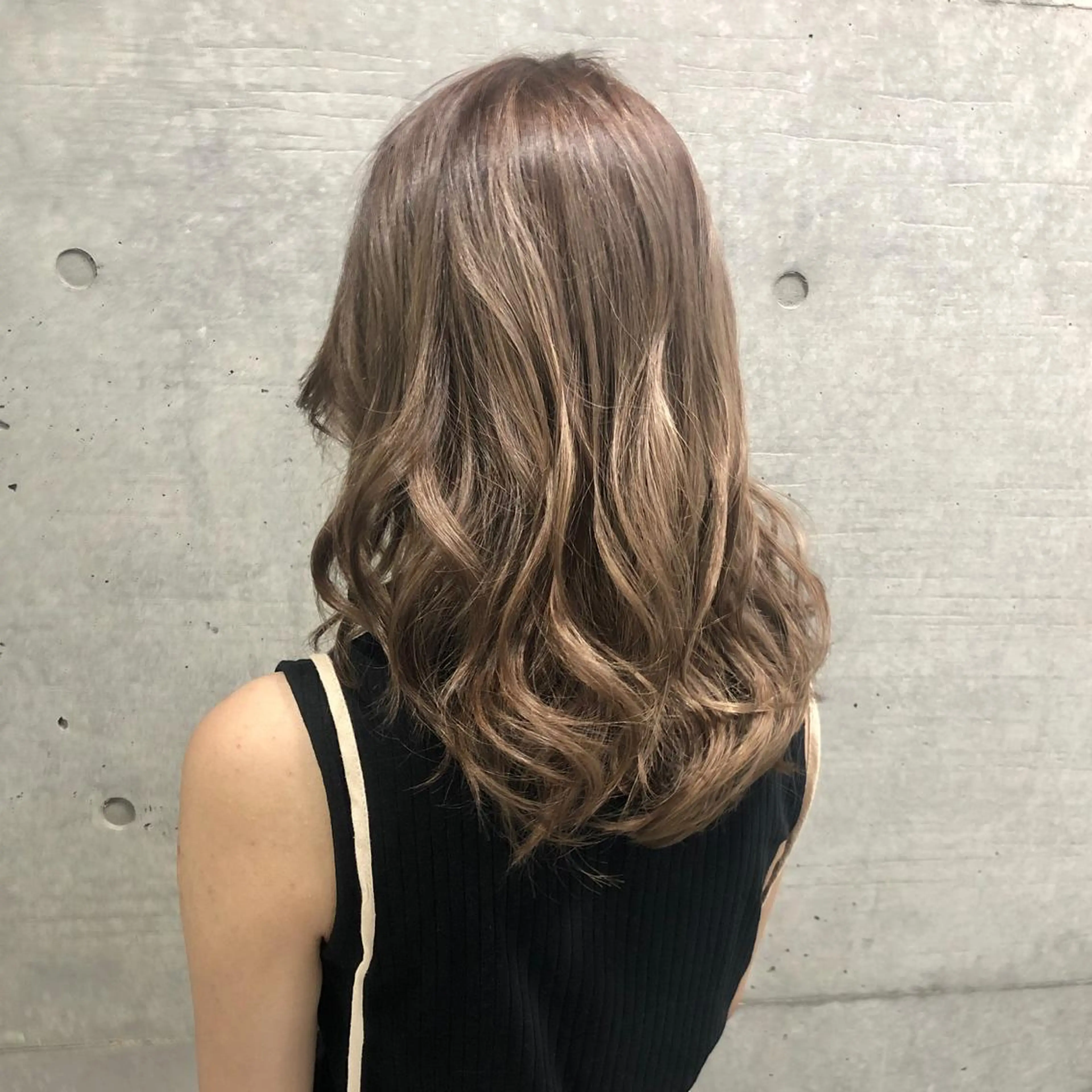 セミロング カラー ハイライトカラー ハイライト GrandStory SHIBUYA所属・卒業式お呼ばれ🕊️ ヘアセット✴︎ミキのヘアスタイル