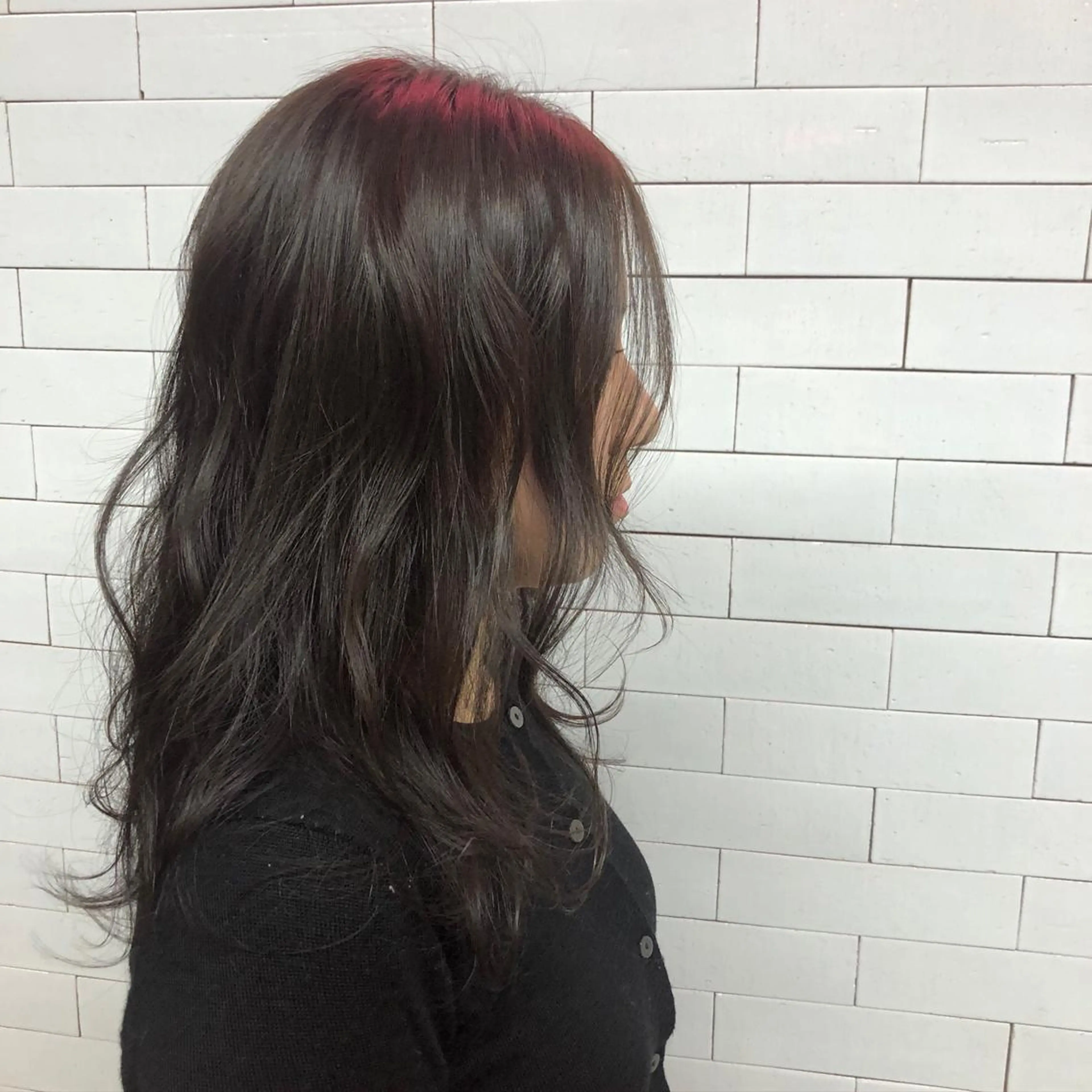 セミロング カラー やすだ しおりのヘアスタイル