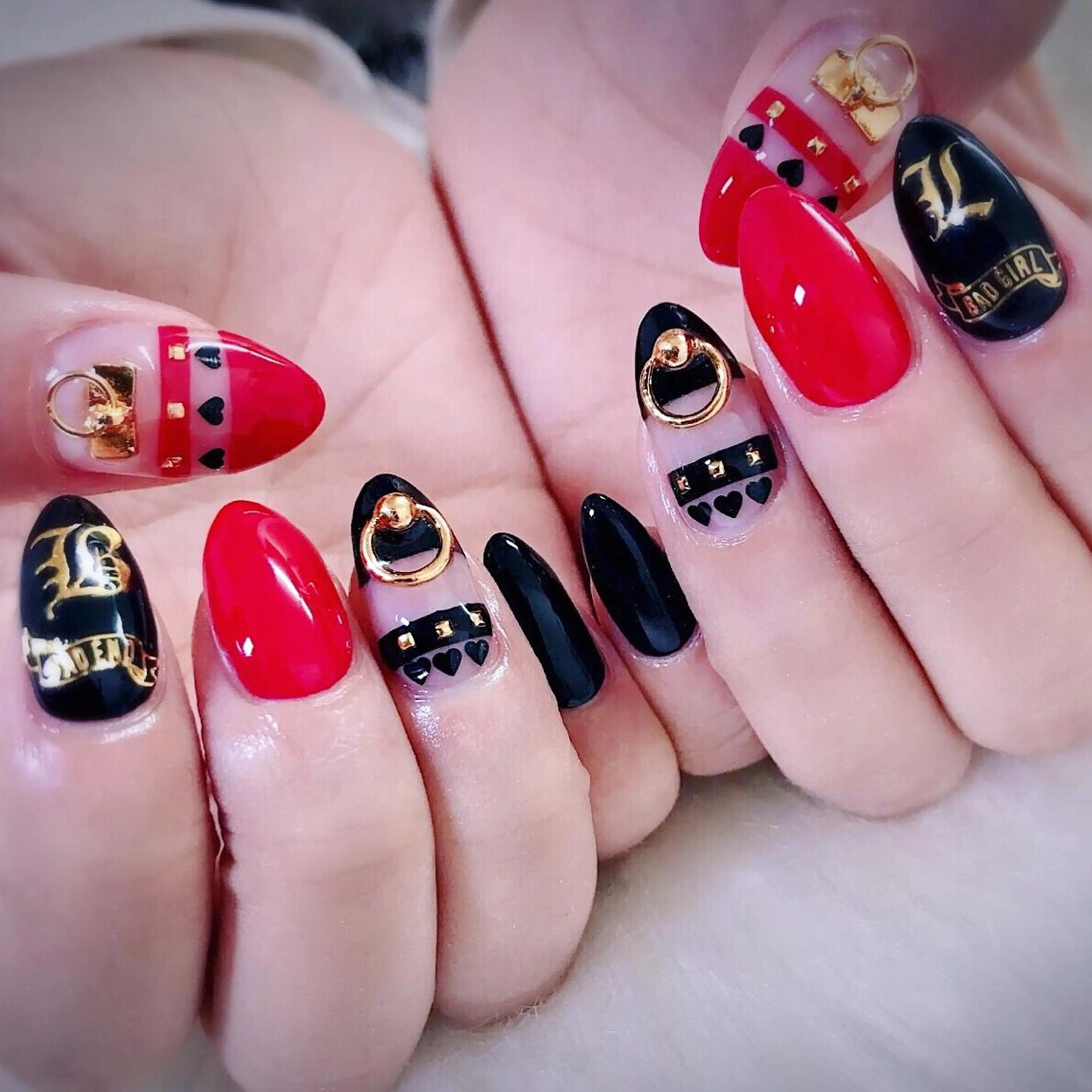 ネイル NOIROUGE所属・NOI ROUGEのネイルデザイン