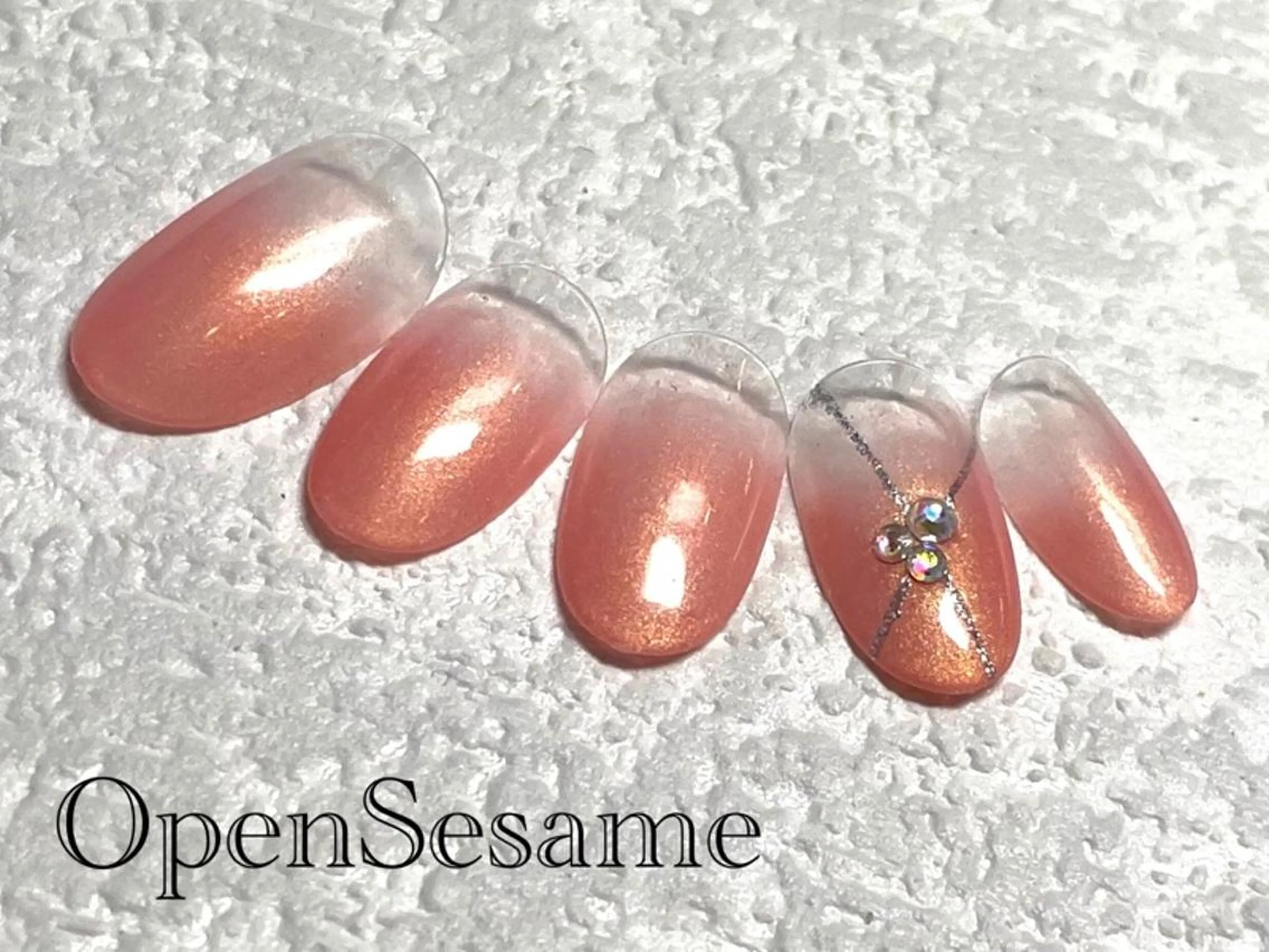 ネイル 遠藤 志乃のネイルデザイン