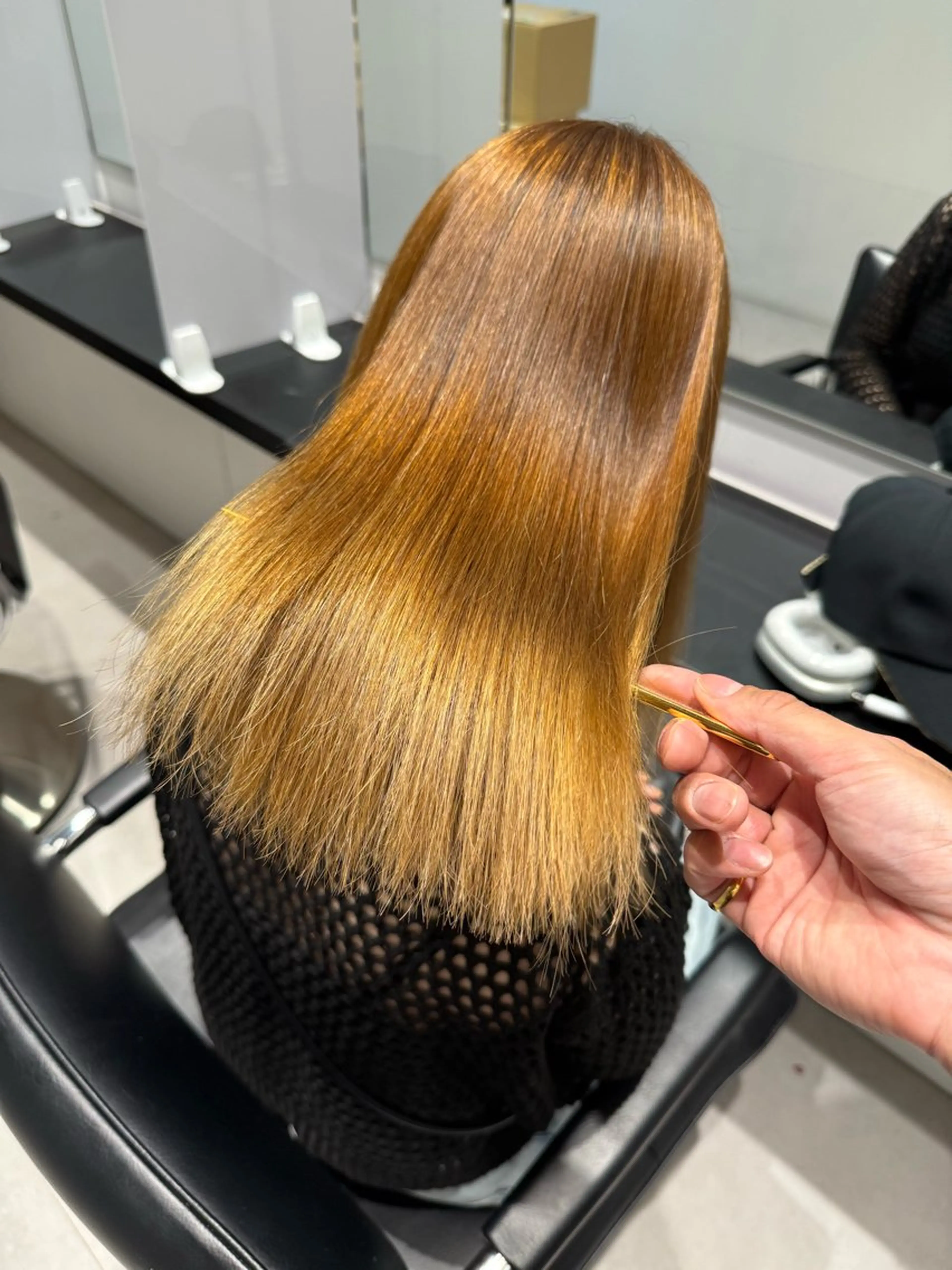 セミロング SALOWIN心斎橋Suite店所属・洗っても取れない 髪質改善|OJIROのヘアスタイル