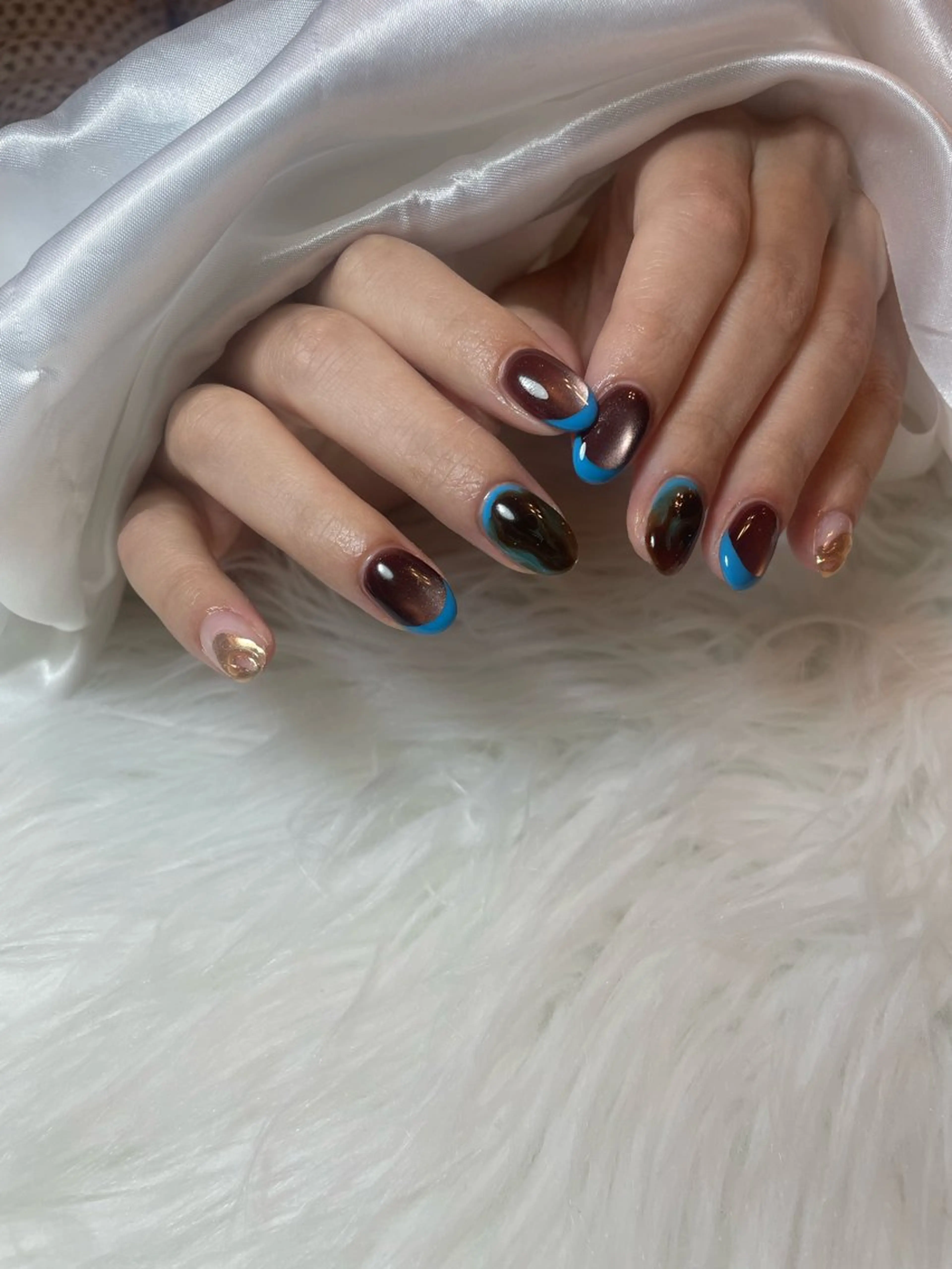 ネイル ブルー フレンチネイル キラキラネイル 韓国ネイル マグネットネイル ハンドネイル timtam --sakiのネイルデザイン