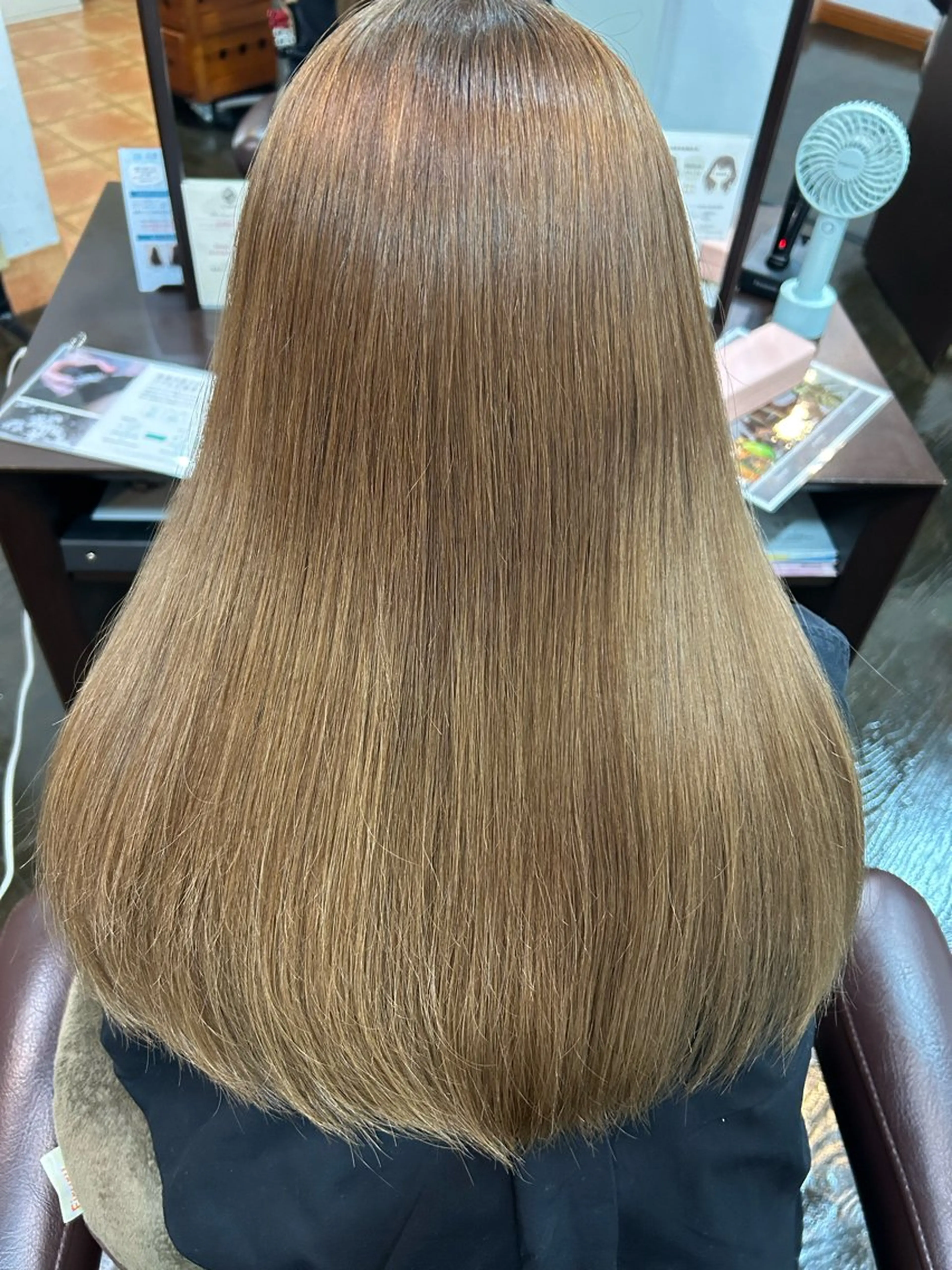 セミロング カラー アッシュ ベージュカラー LaRuelle🦩 康本♦️髪質改善♦️のヘアスタイル