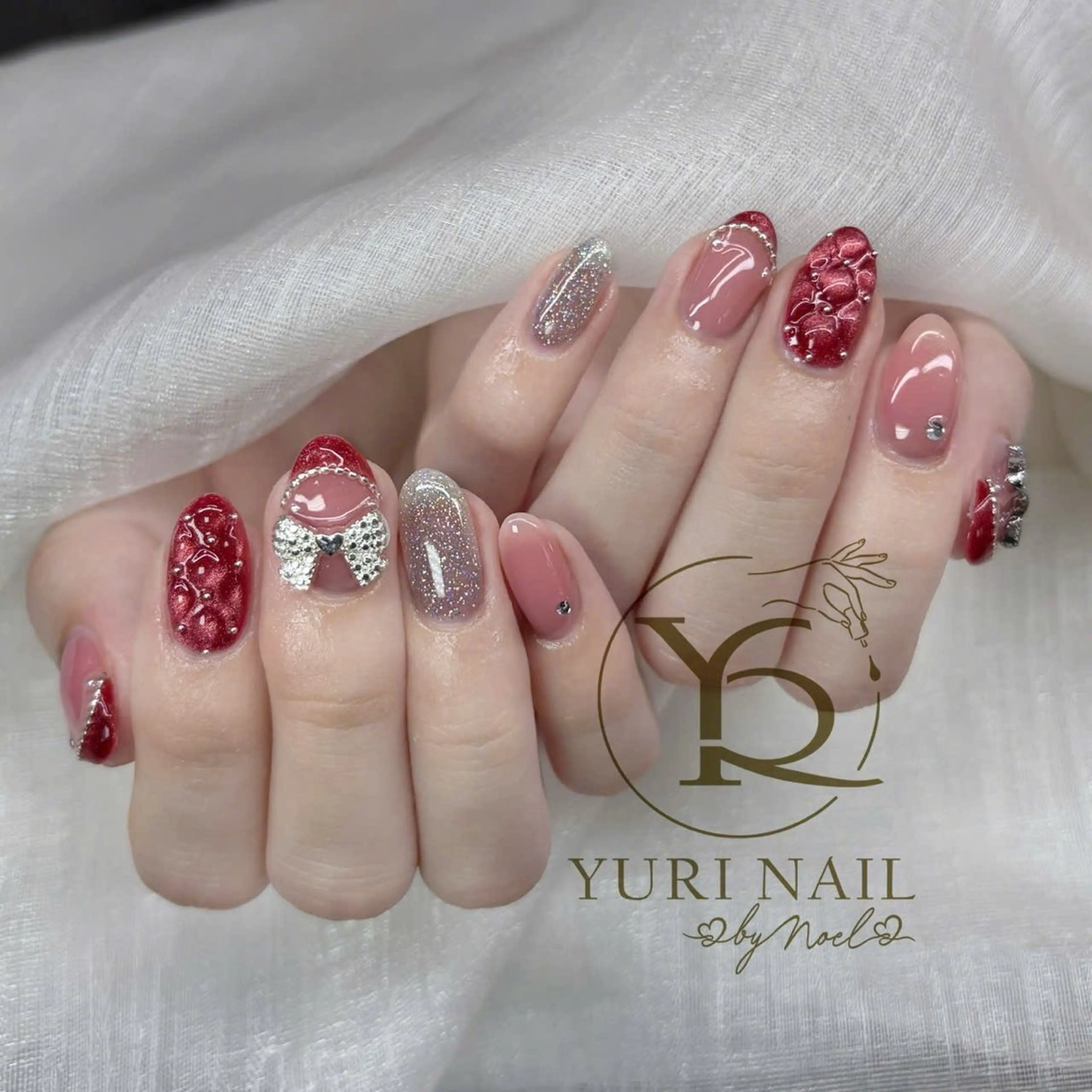 ネイル チークネイル フットネイル フレンチネイル グラデーション キラキラネイル ハンドネイル フットネイル ハンドケア YURI Nail Salon Funabashi所属・YURI Nail Funabashiのネイルデザイン
